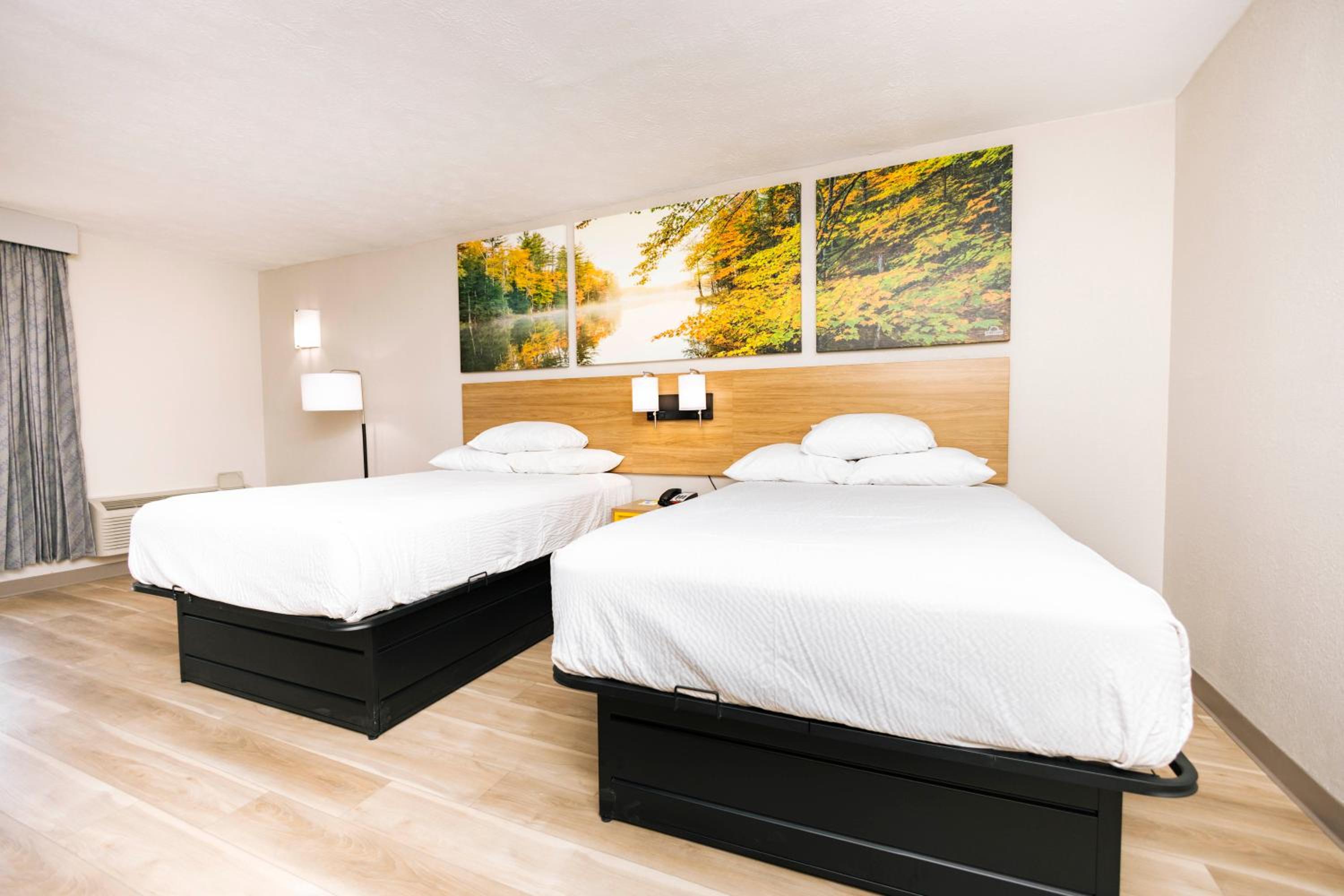 Modern Double Room with Two Double Beds - Non-Smoking - Photo 21