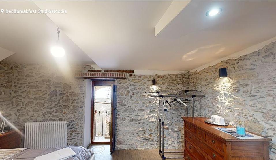 Double Room - Photo 23