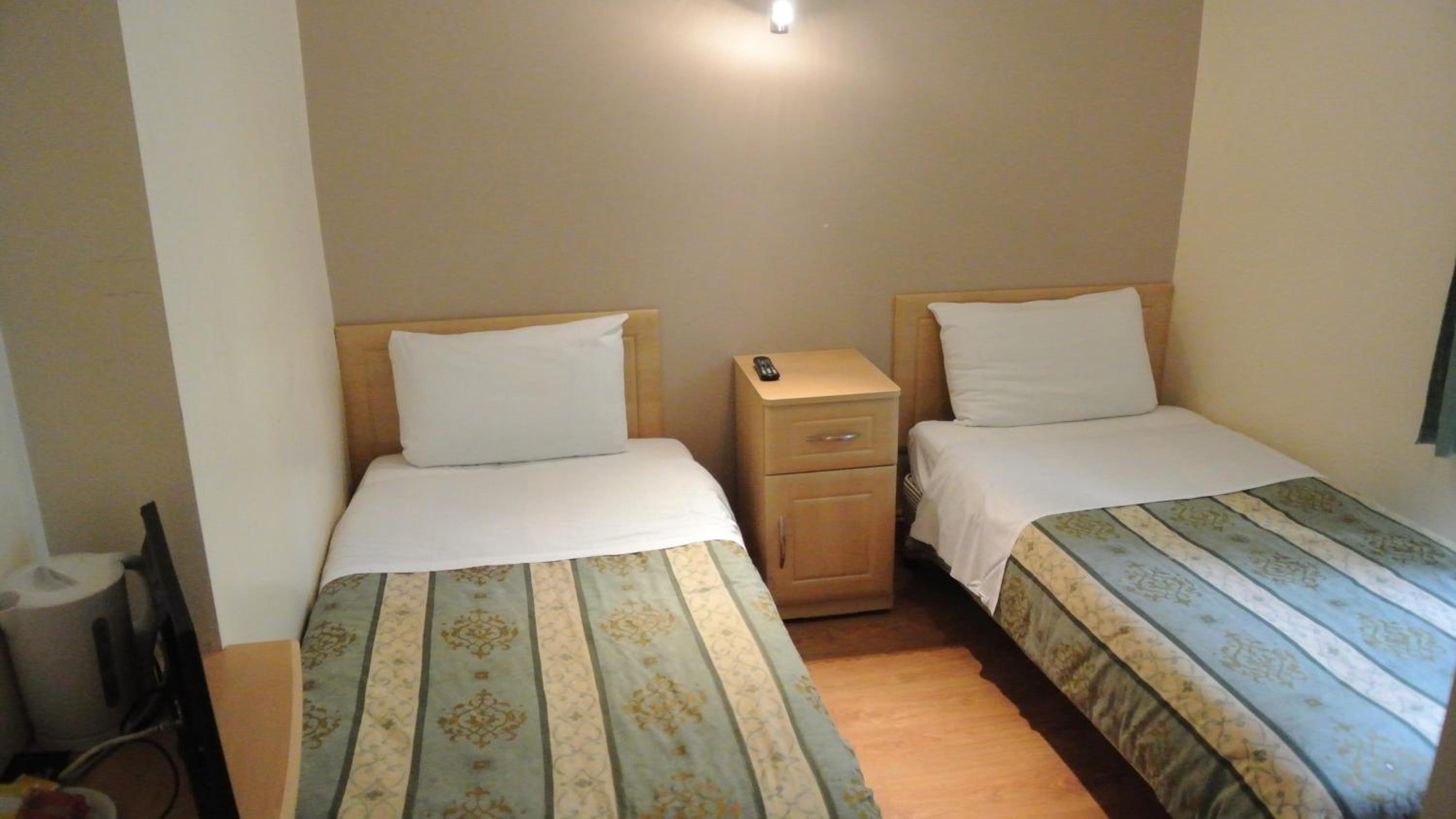 Twin Room en suite photo 1