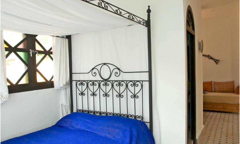 Deluxe Double Room with Shower - Photo 2