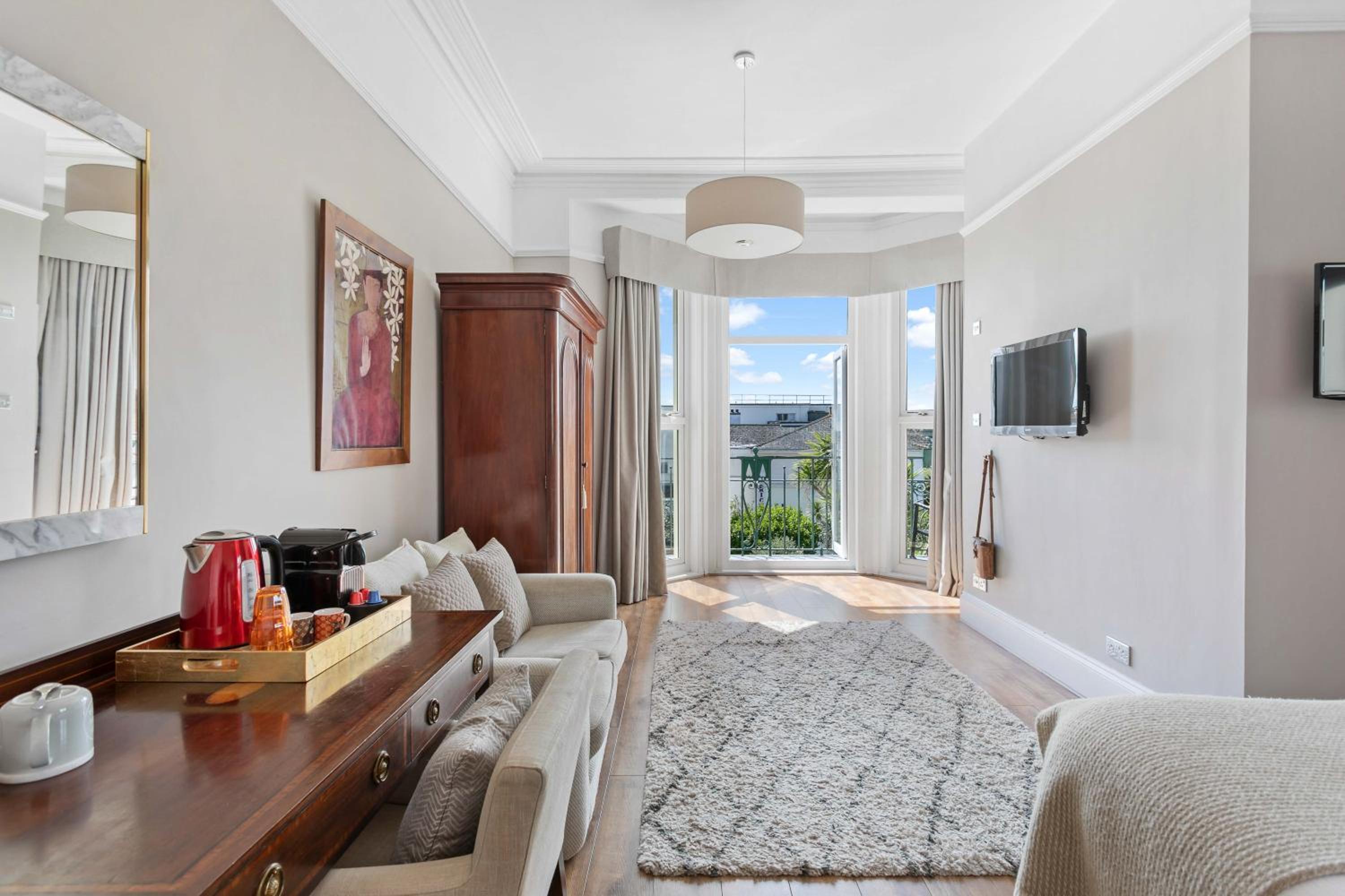 Balcony Suite with Partial Sea View