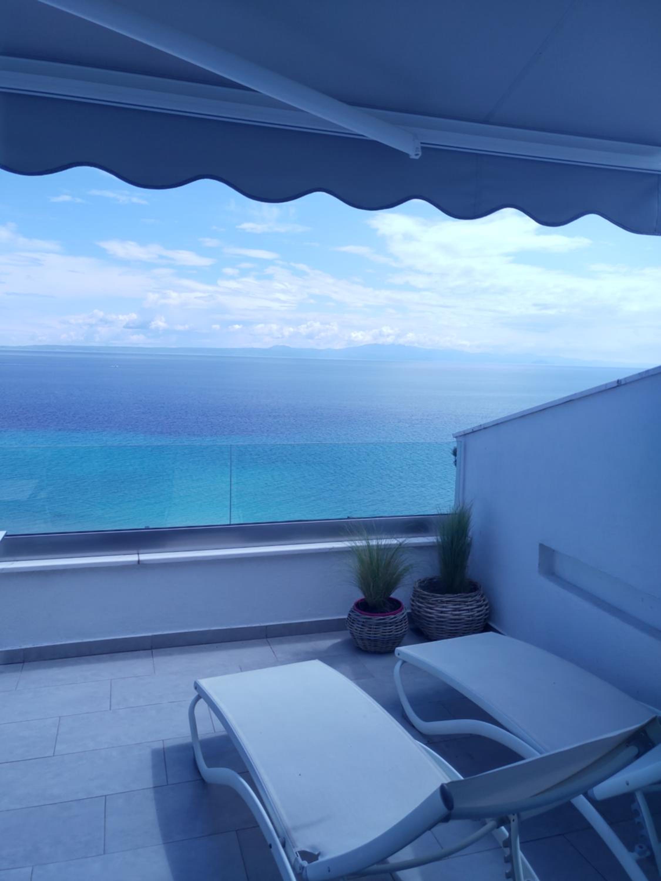 Apartment with Sea View - Photo 20