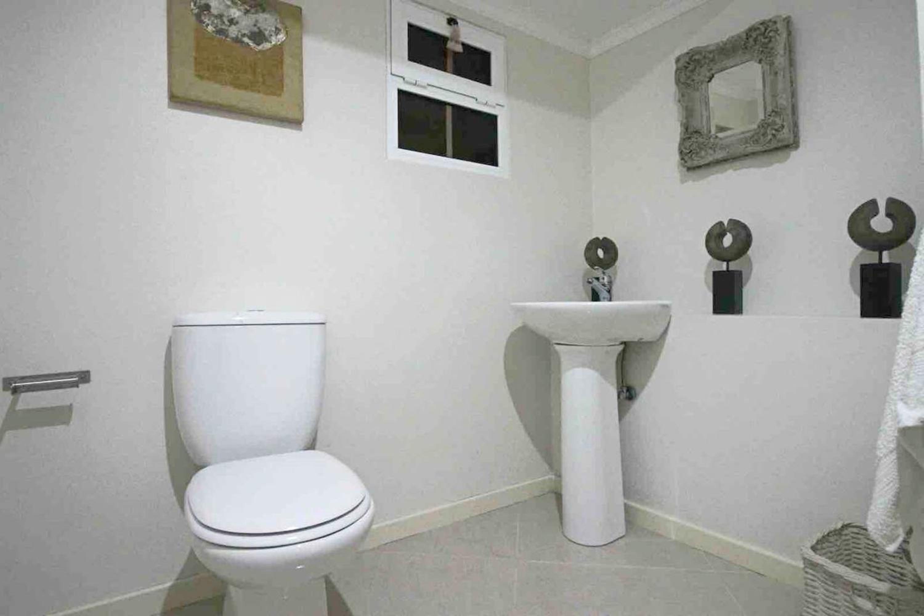 Two-Bedroom Apartment photo 2