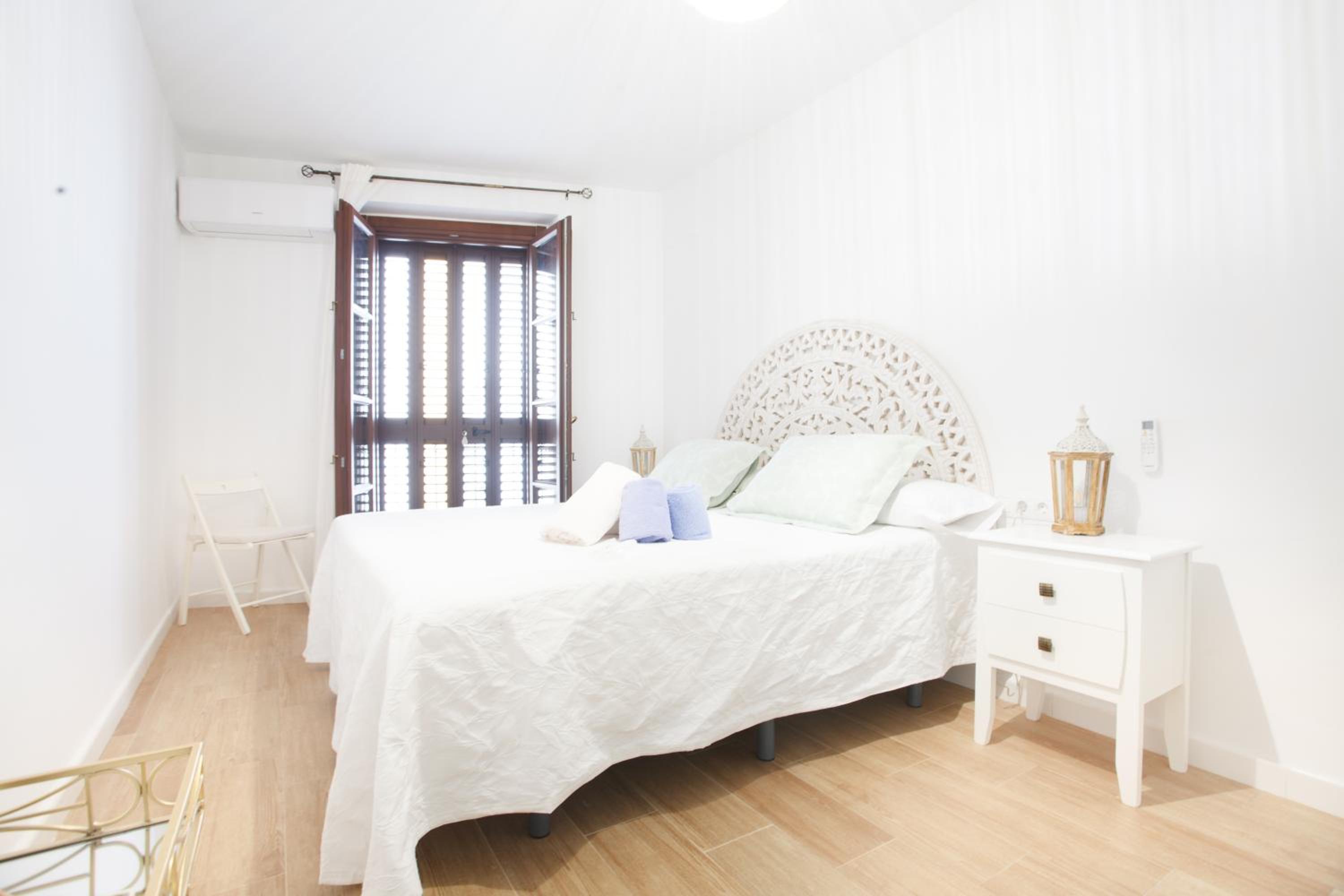 Double Room with Private Bathroom - Photo 1