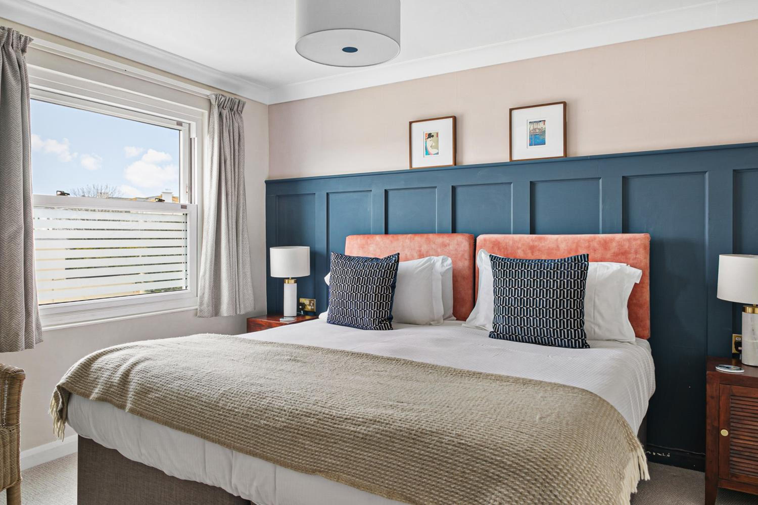 Twin Room - Photo 7