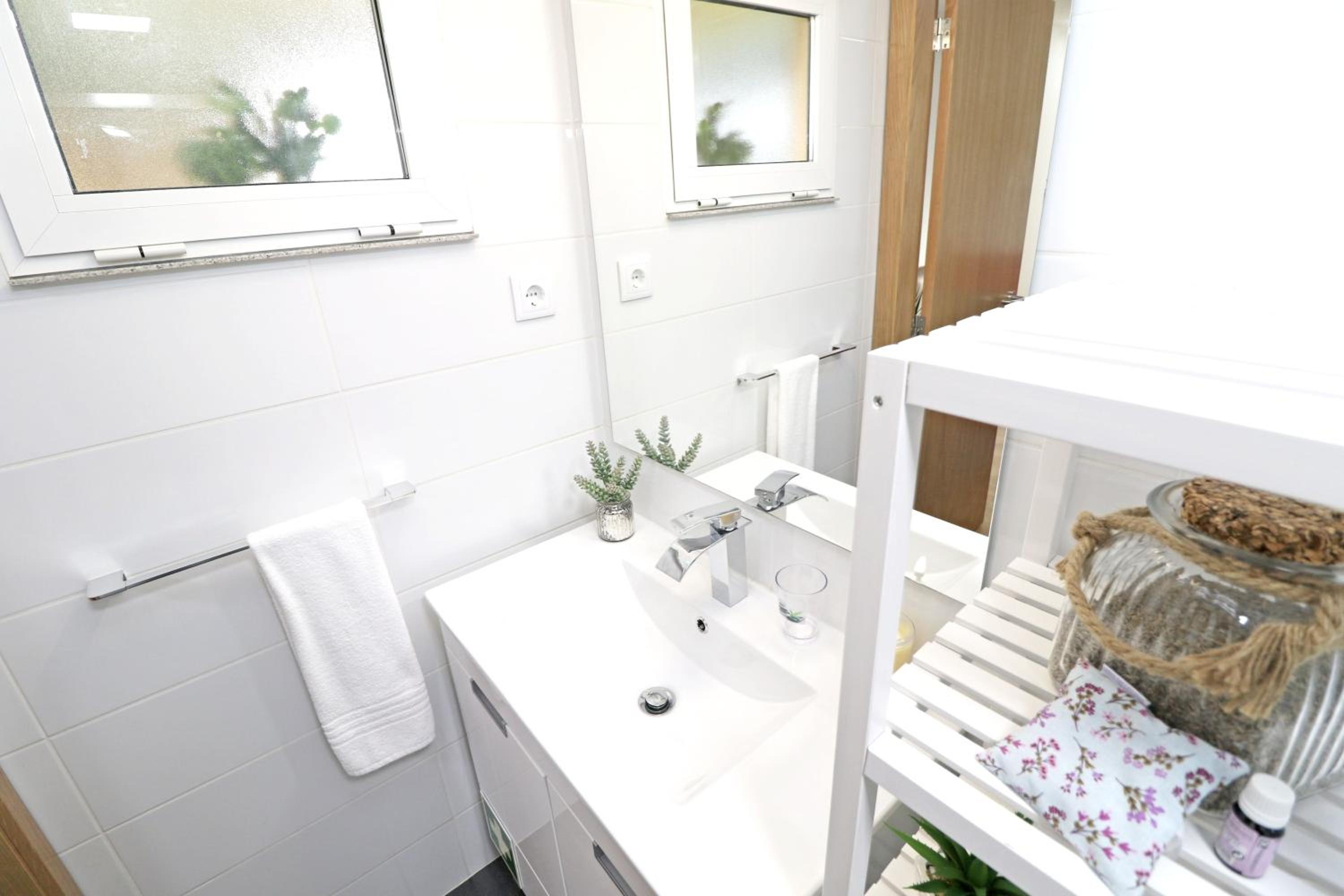 Two-Bedroom Holiday Home photo 2
