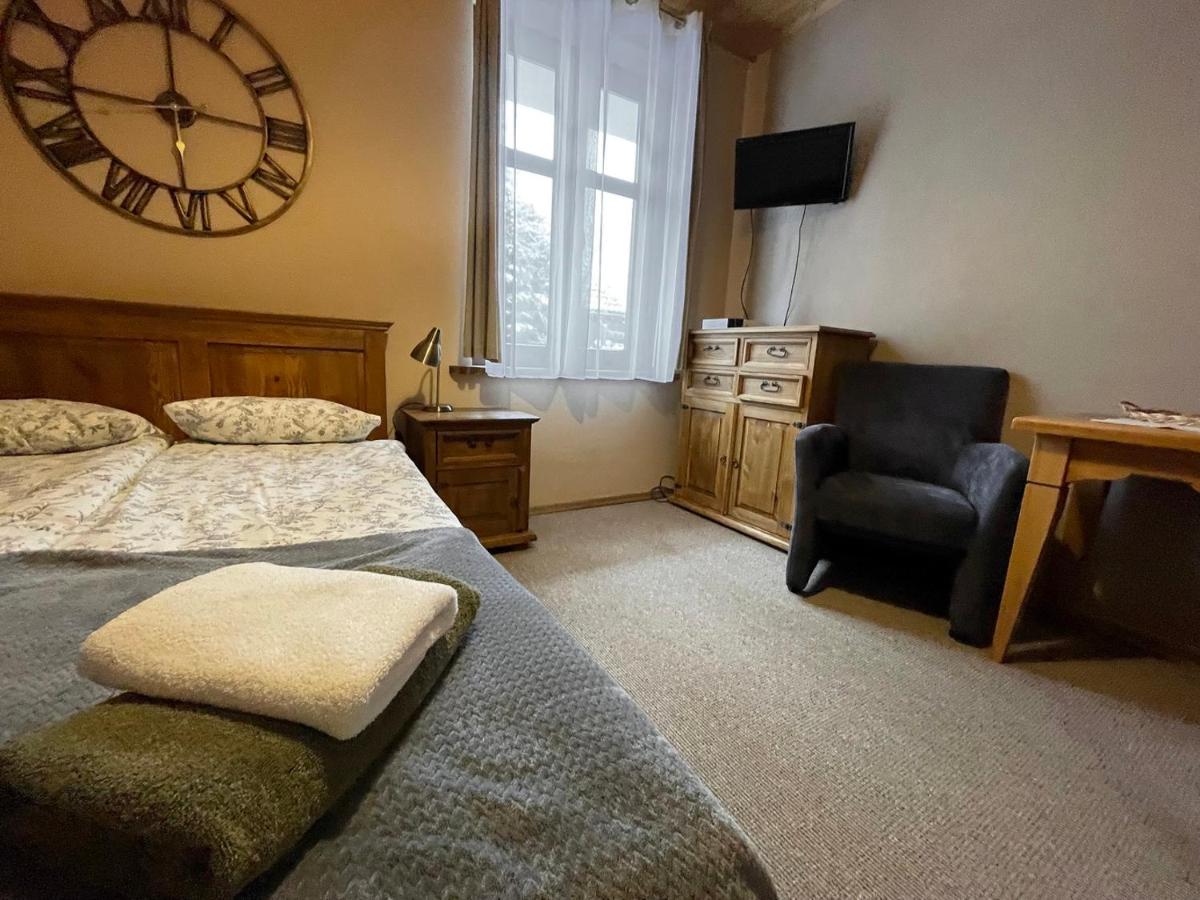 Small Double Room photo 3