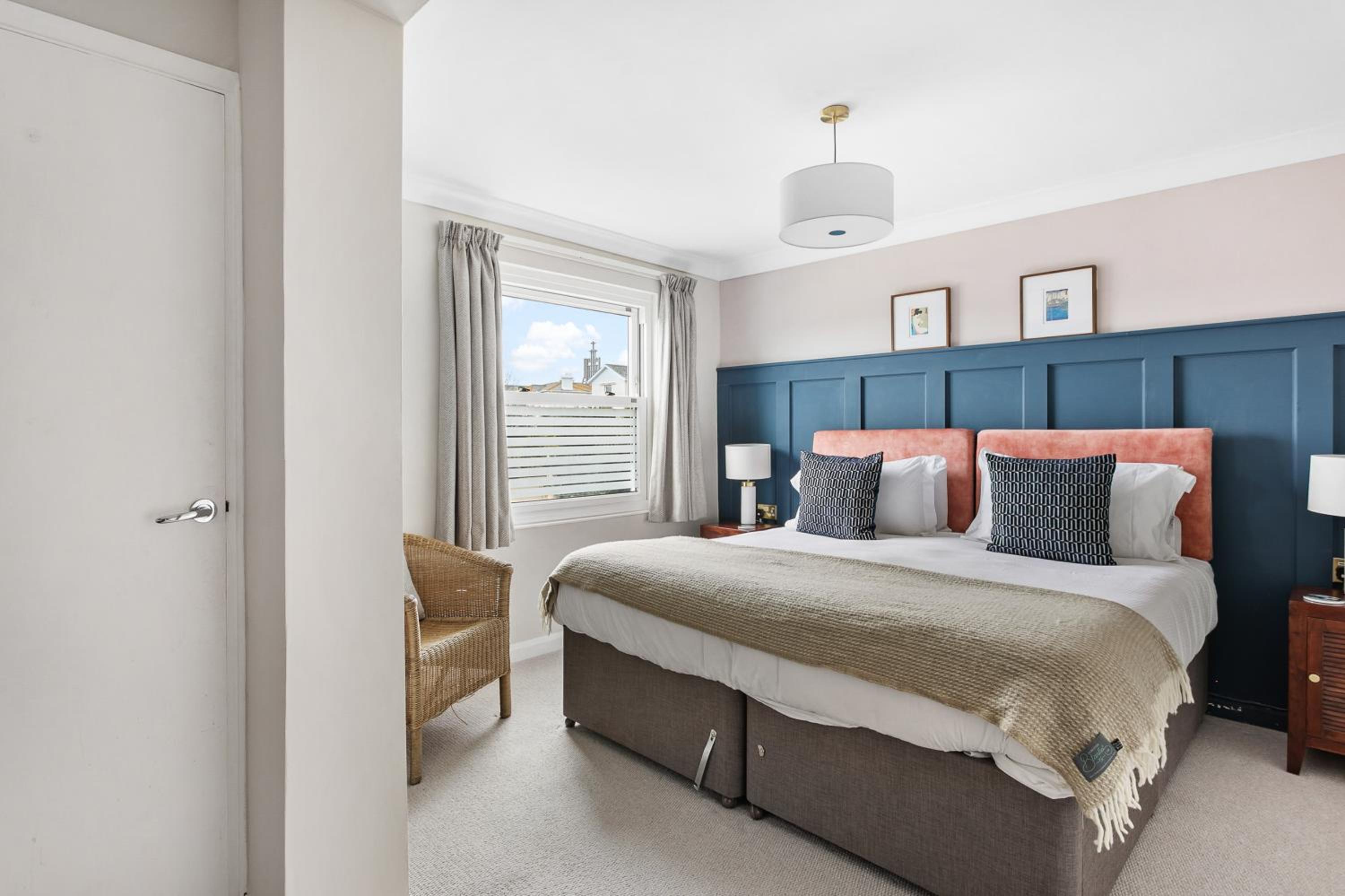 Twin Room - Photo 1