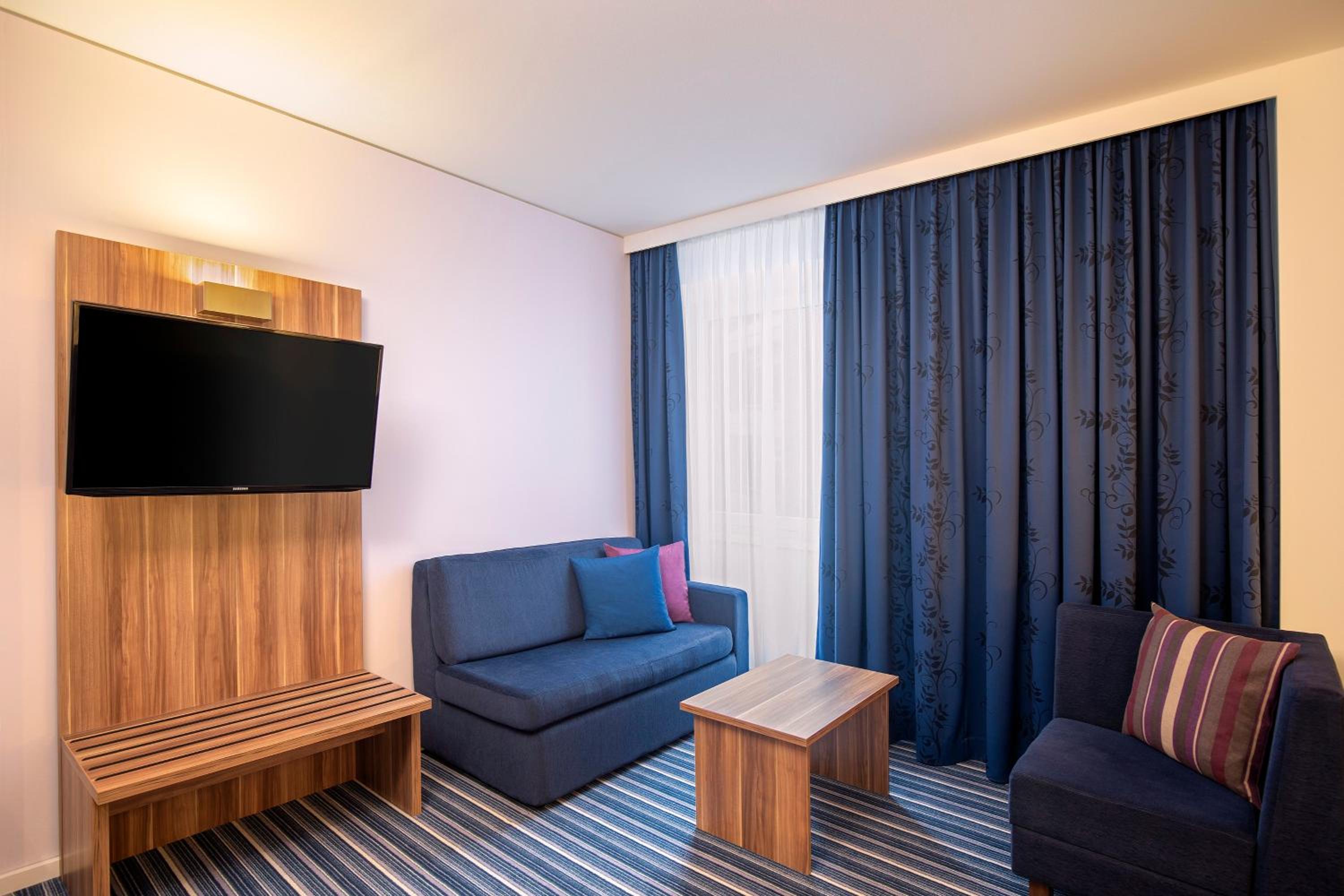 Double Room with Kitchenette - Photo 2