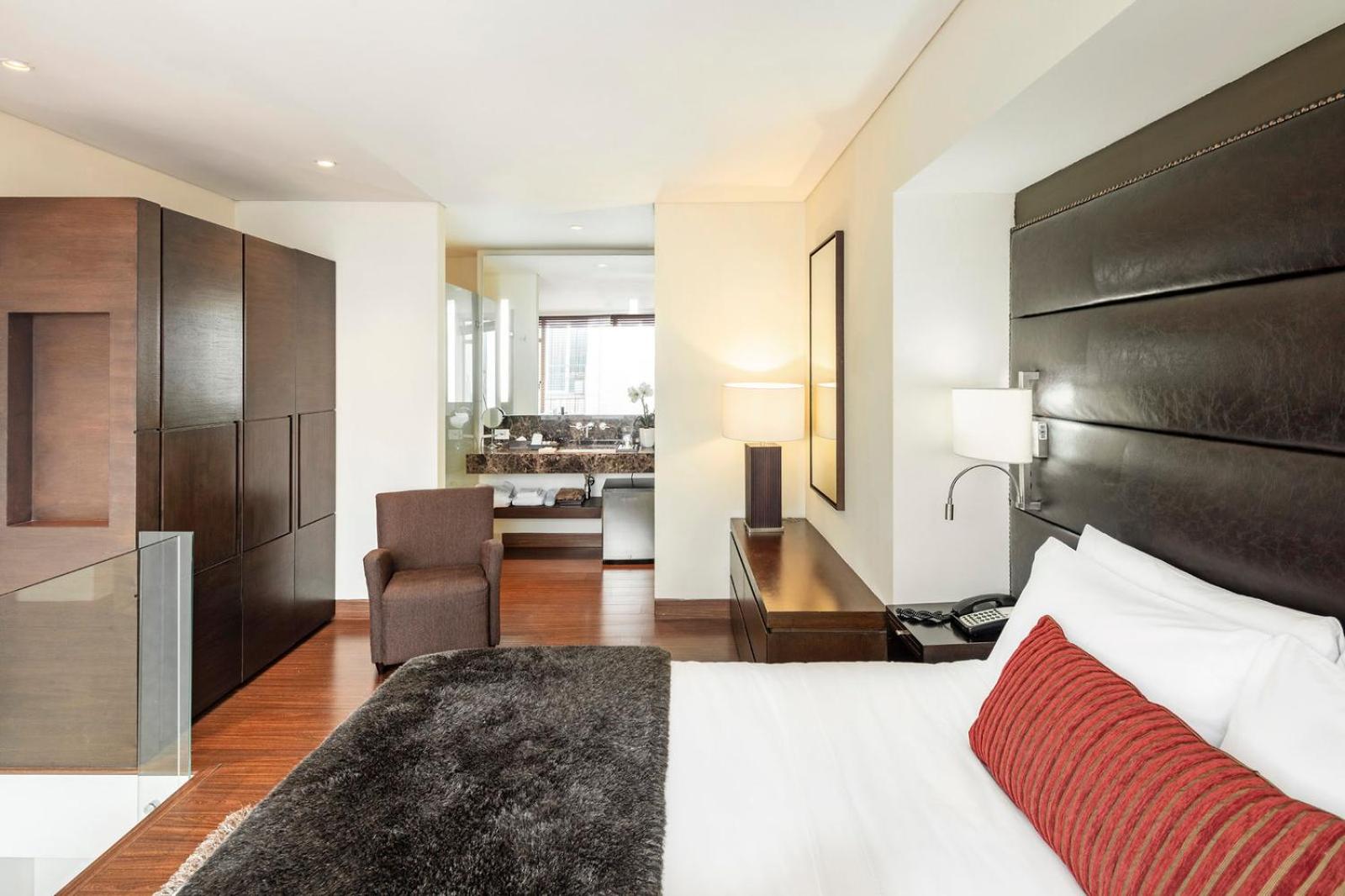 Deluxe Queen Room