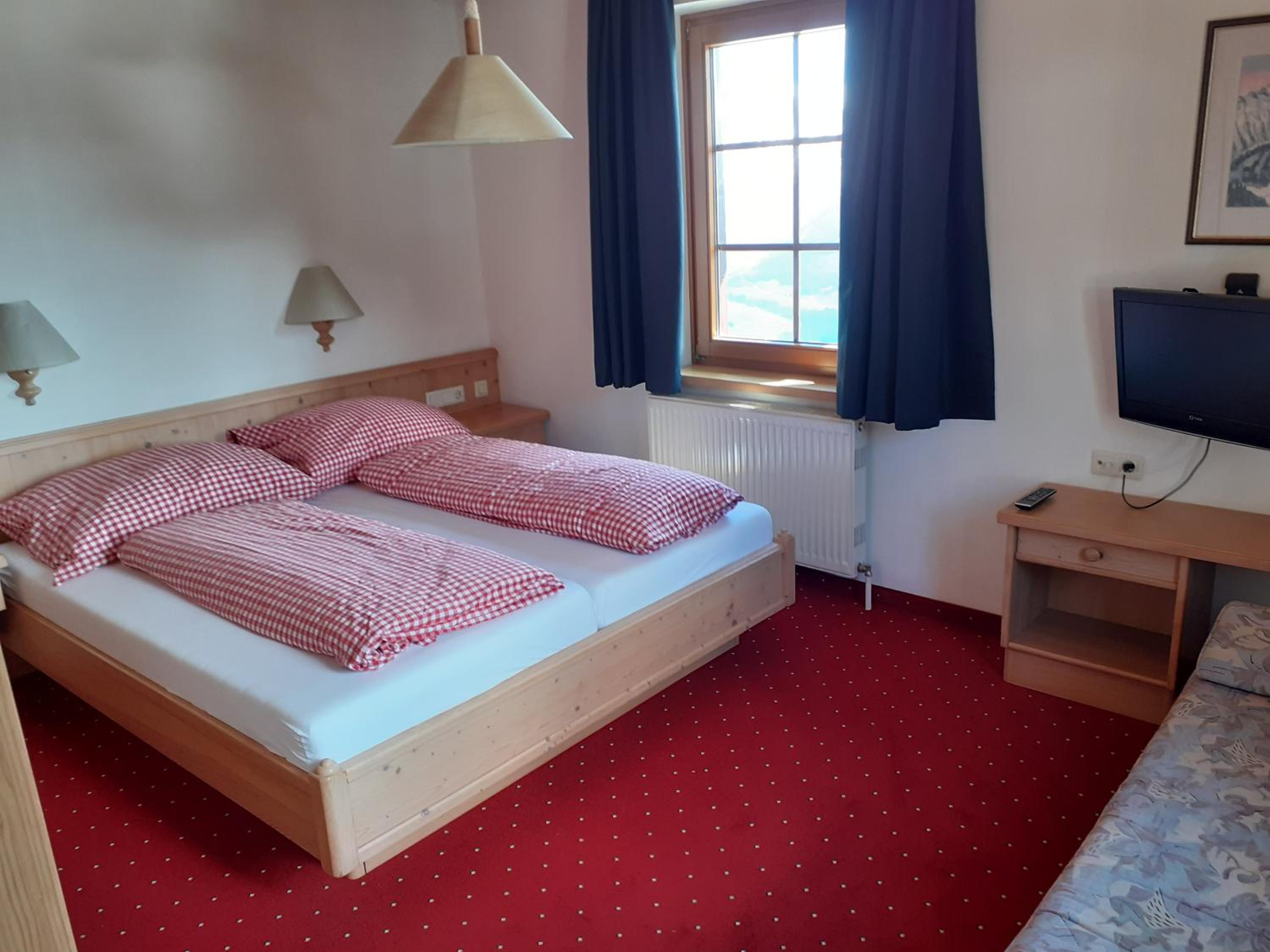 Double Room - Photo 1