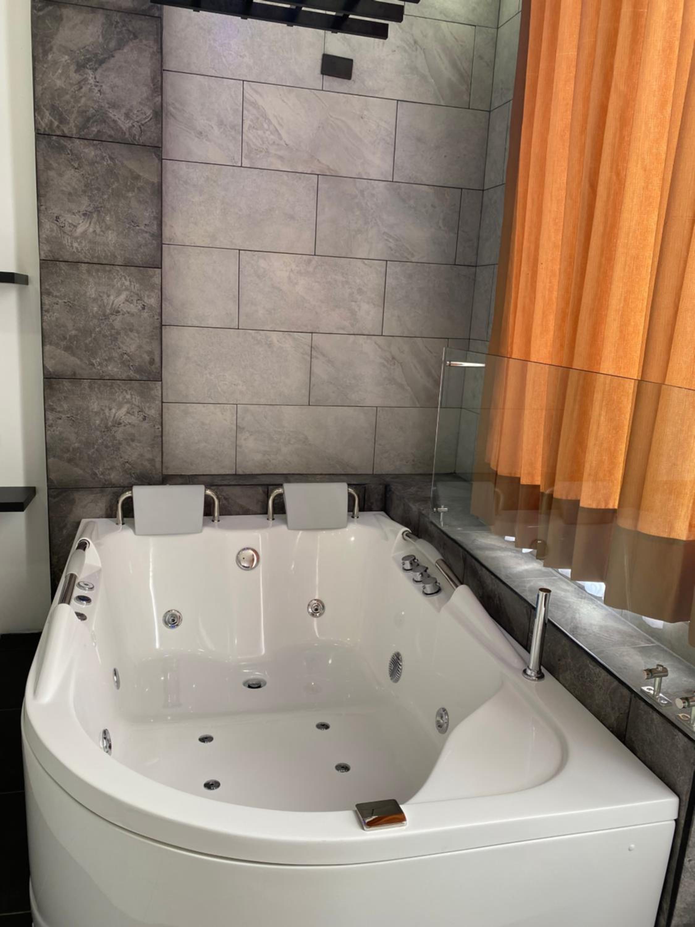 Deluxe Double Room with Bath
