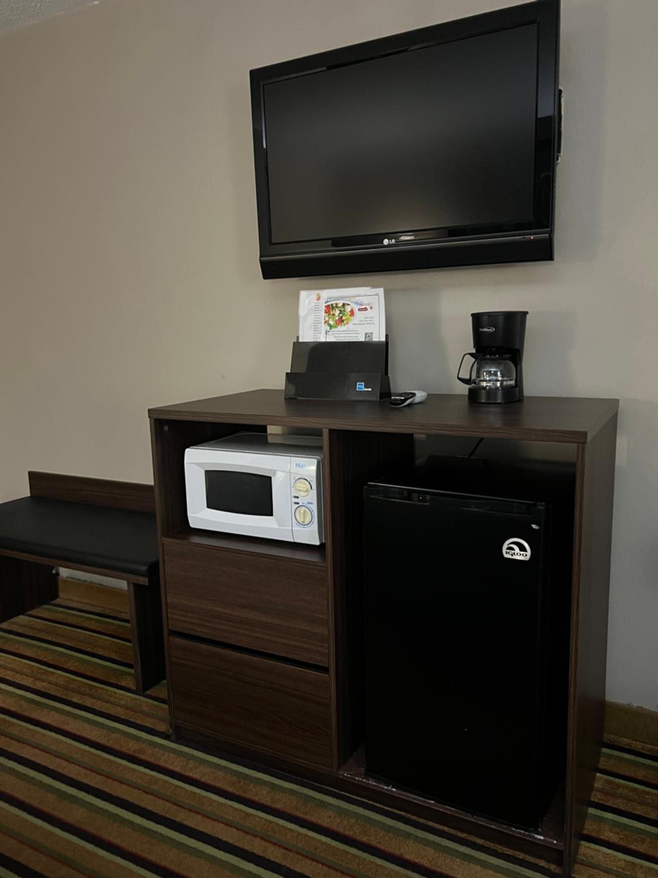 King Suite - Photo 3