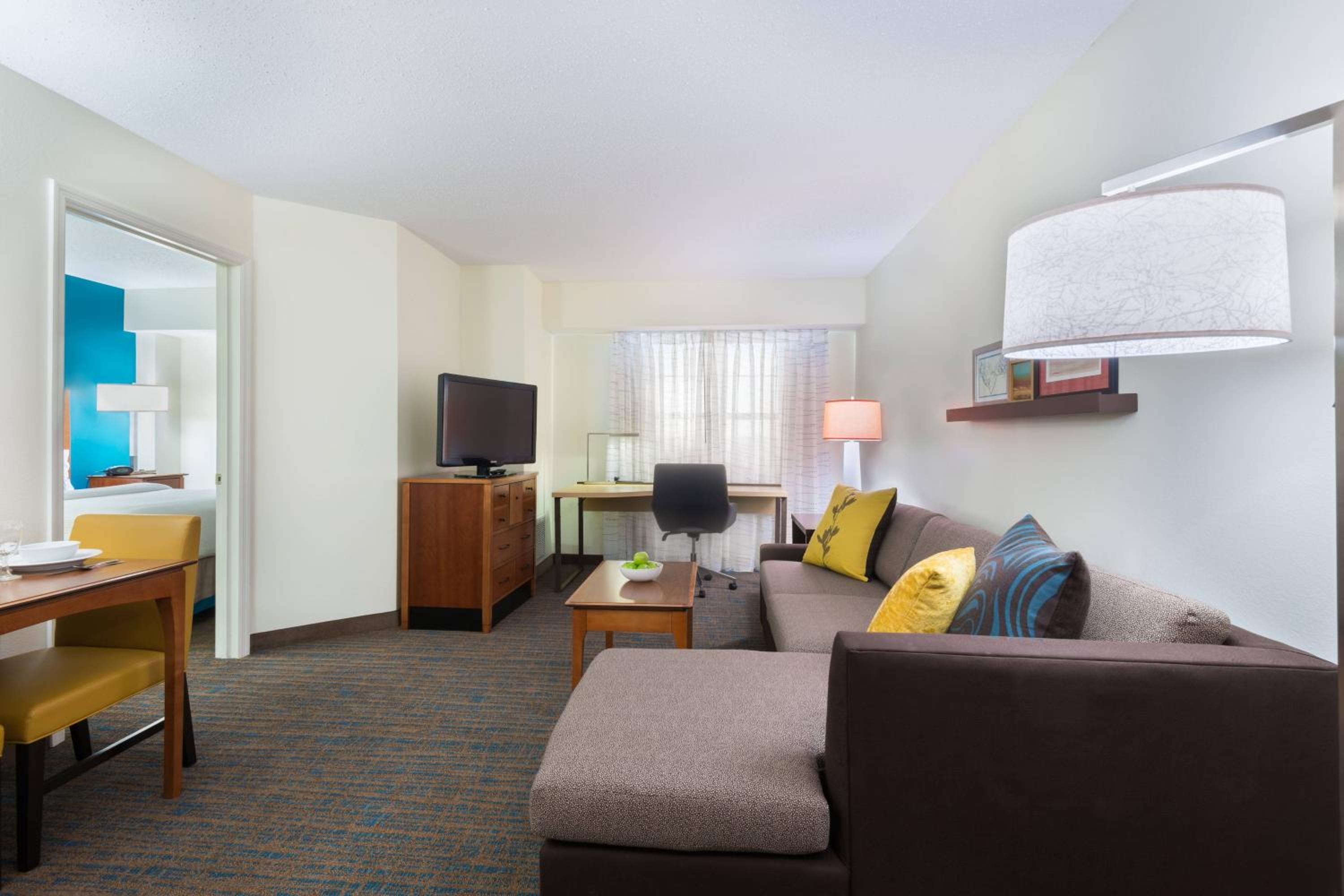 One-Bedroom Queen Suite with Sofa Bed at Residence Inn by Marriott St. Louis Downtown in Saint Louis