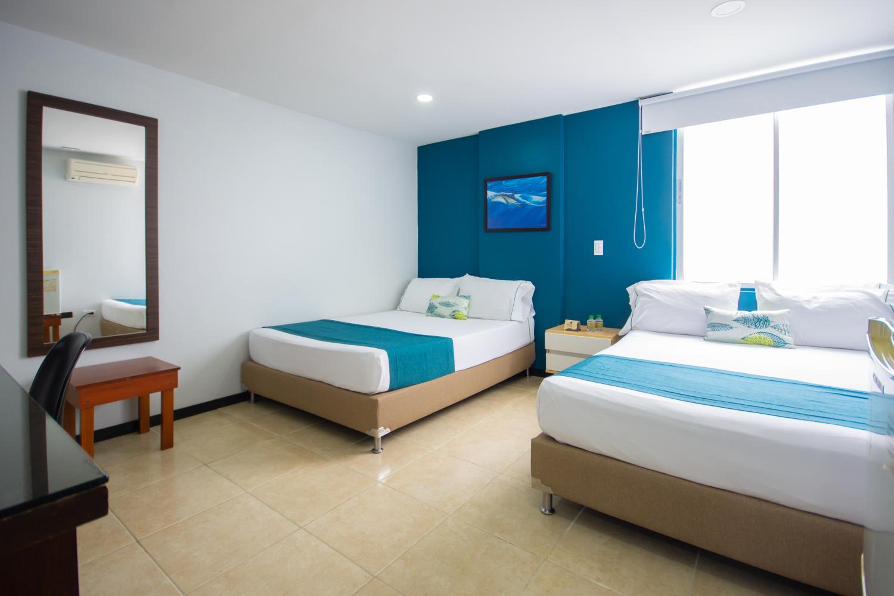 Double Room with Two Double Beds - Photo 1