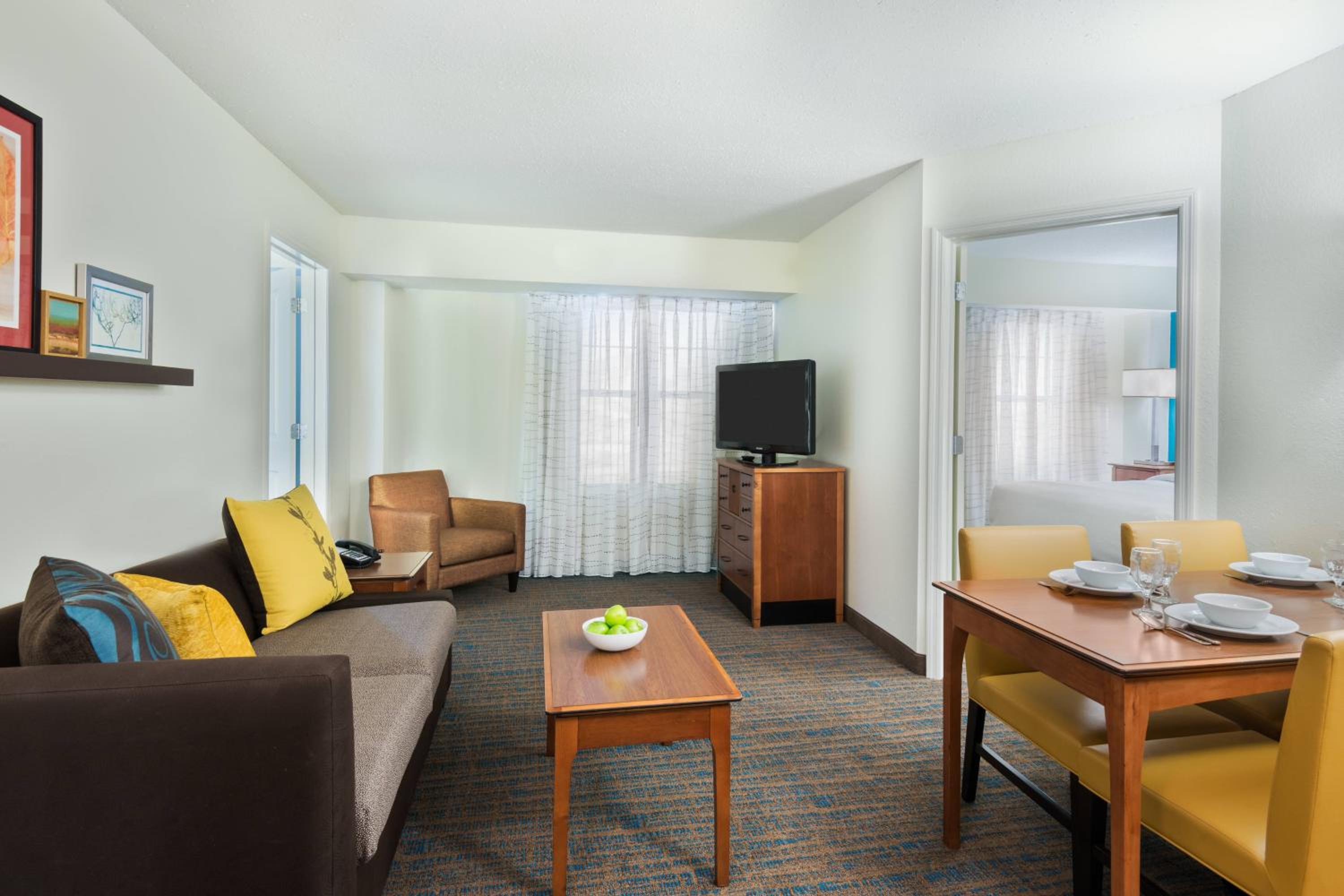 Two-Bedroom Queen Suite - Photo 1