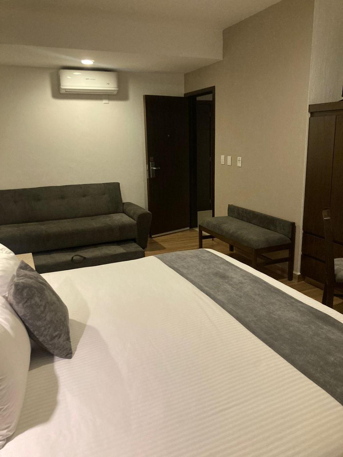 Standard Suite