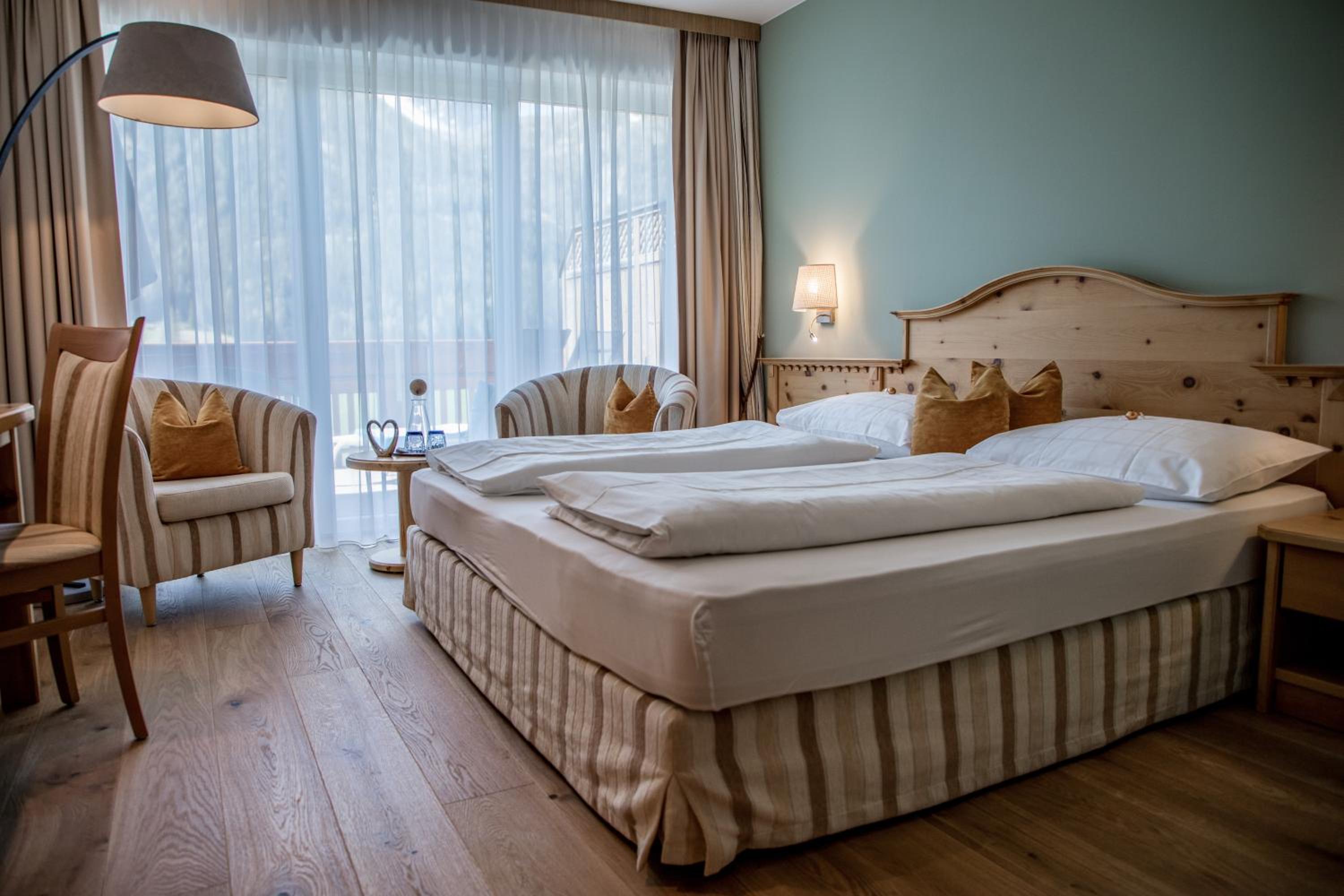Double Room 3rd floor, south side, with 	terrace and mountain view photo 1