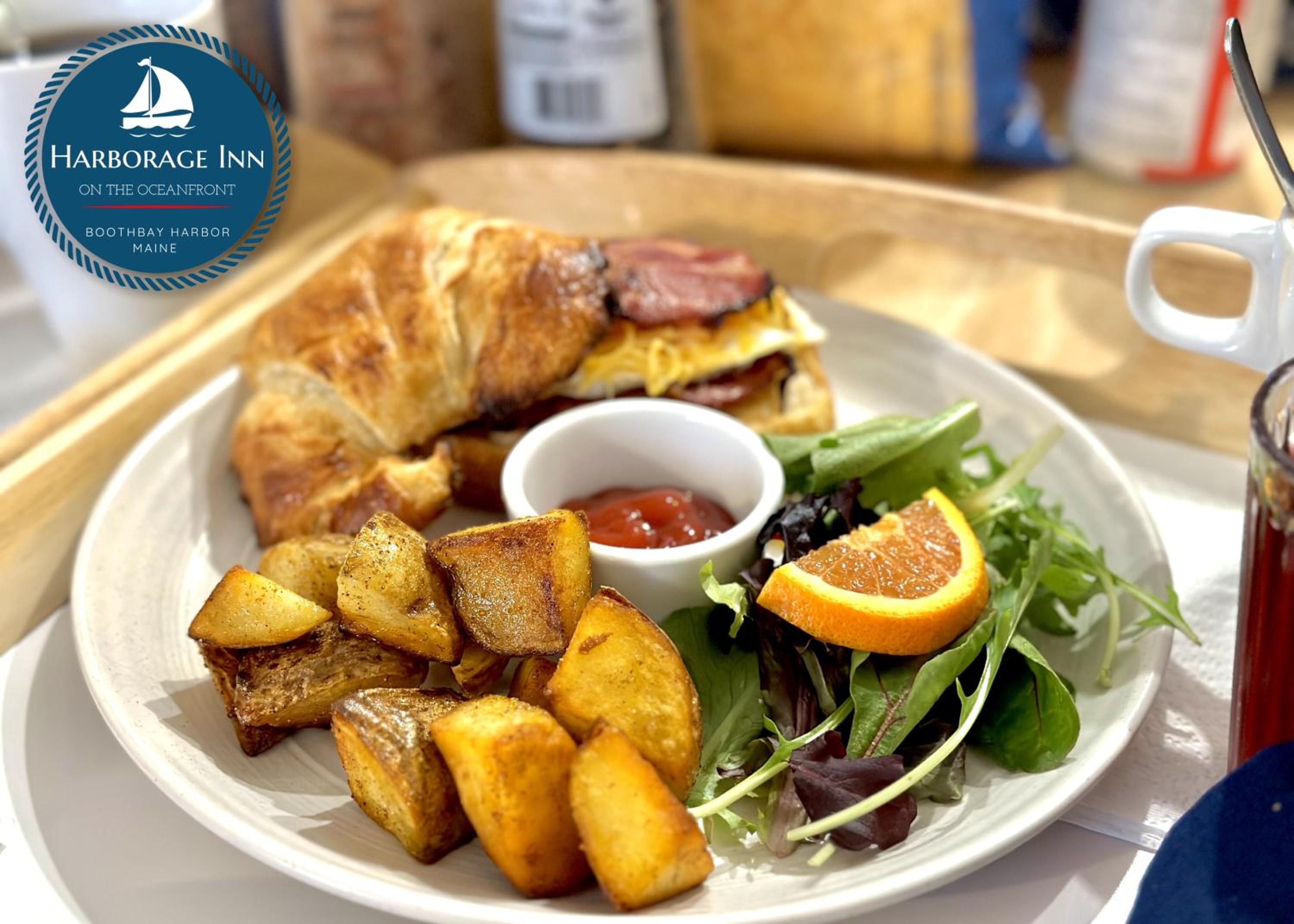 Two-Bedroom Luxury Suite with Balcony photo 3