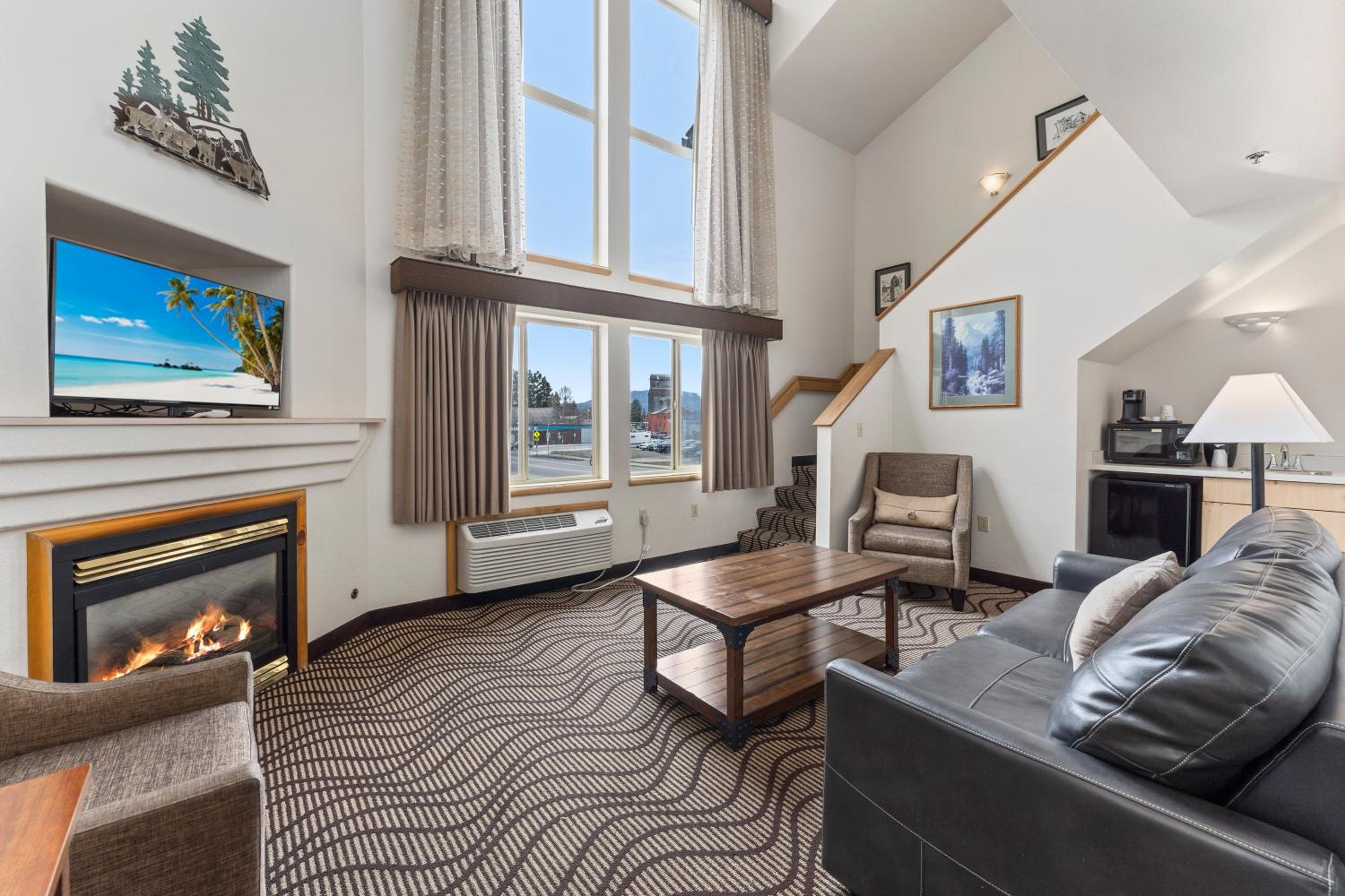 Suite with Hot Tub