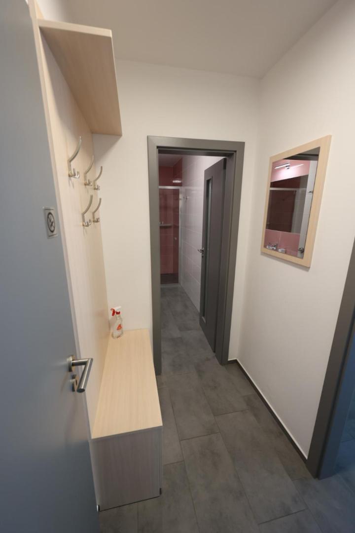 One-Bedroom Apartment - Photo 17