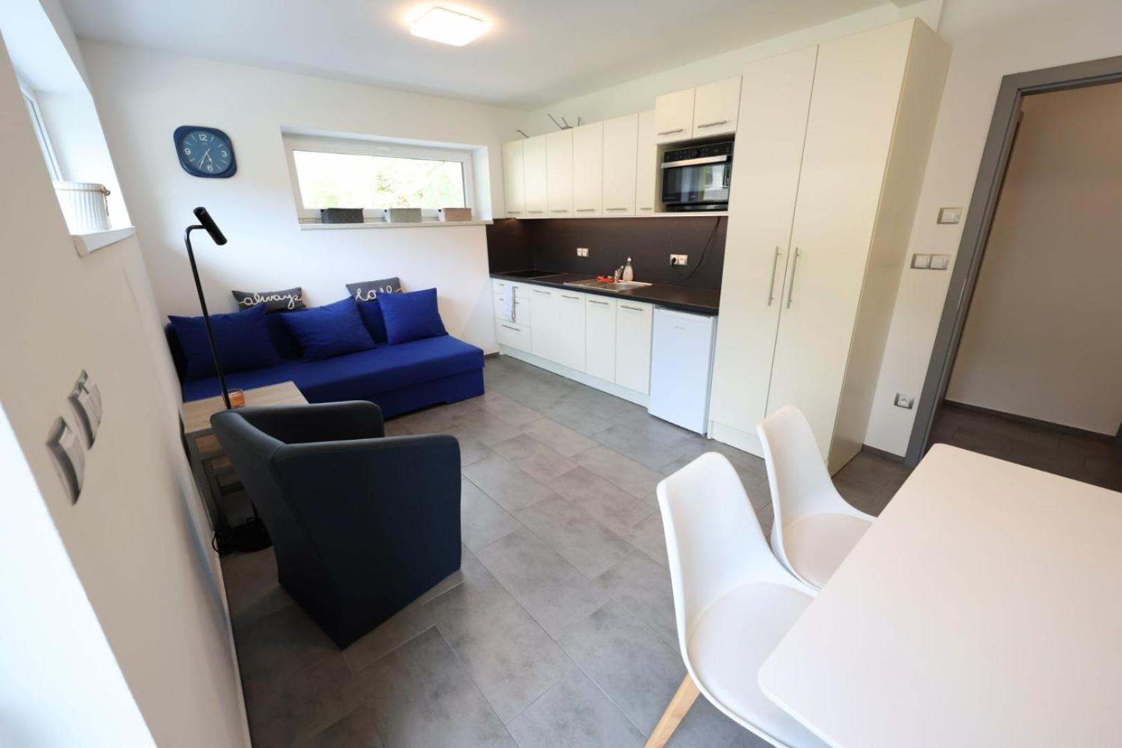 Two-Bedroom Apartment - Photo 5