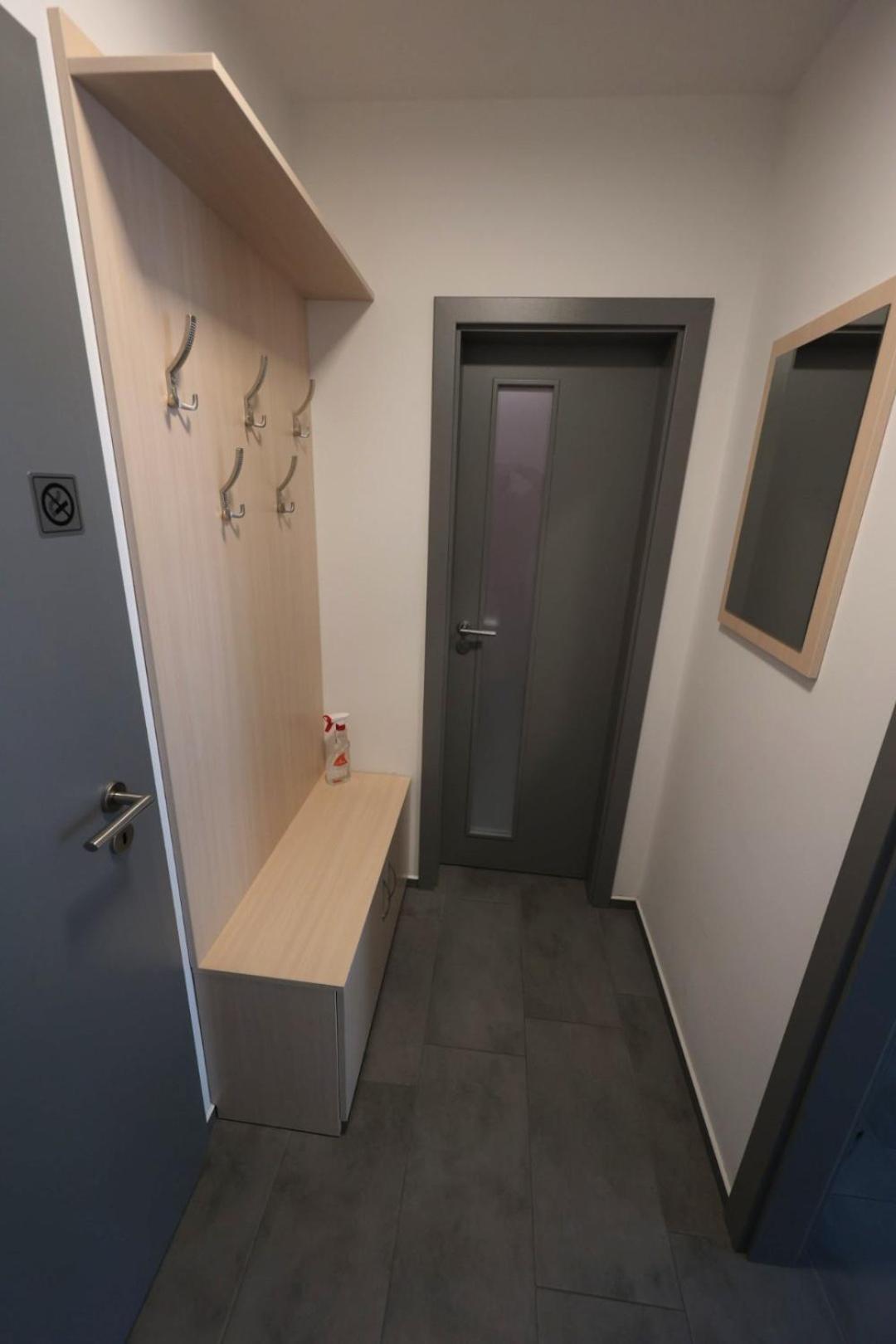 One-Bedroom Apartment - Photo 14
