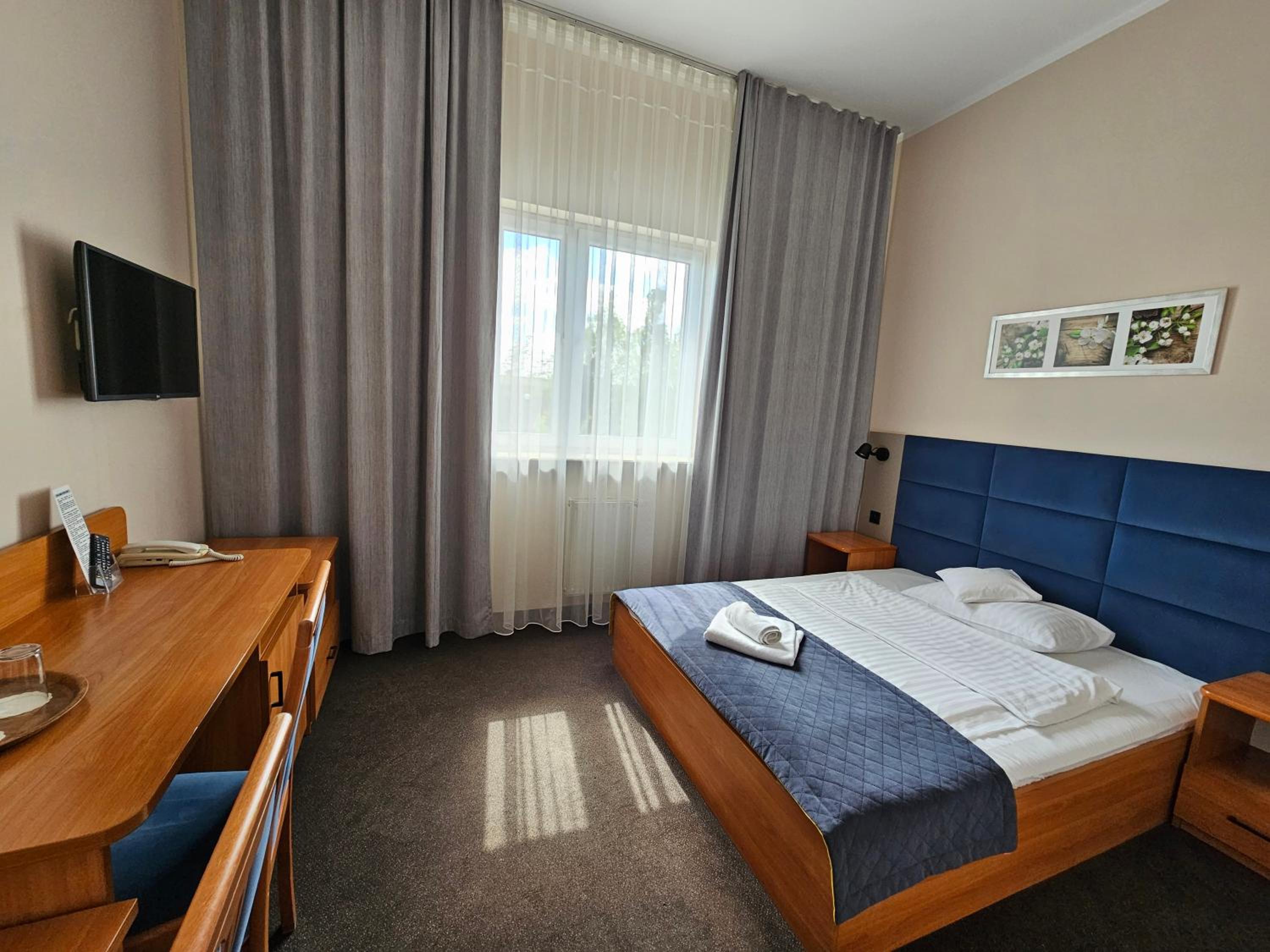Double Room - Photo 2