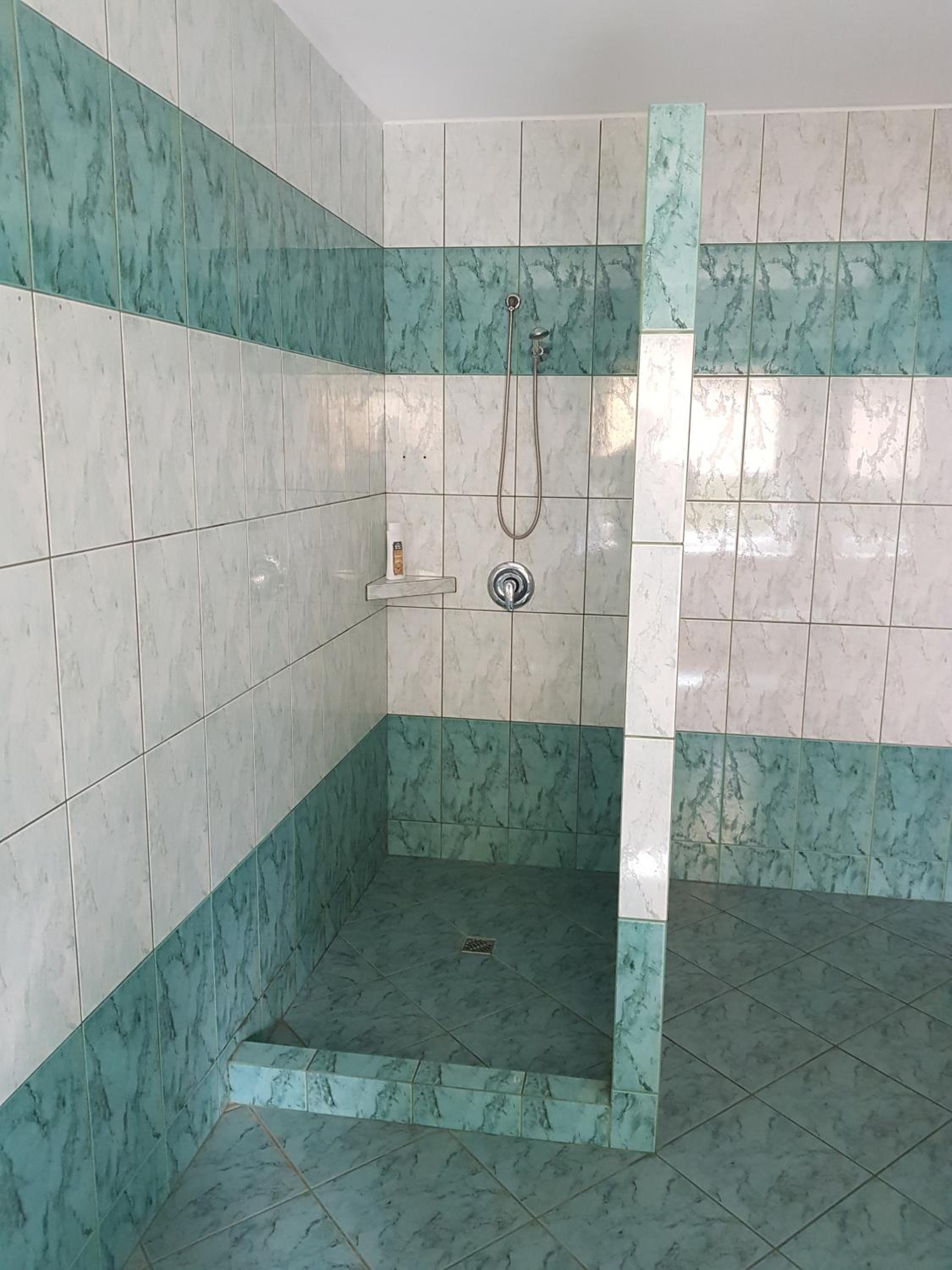Triple Room with Bathroom - Photo 3