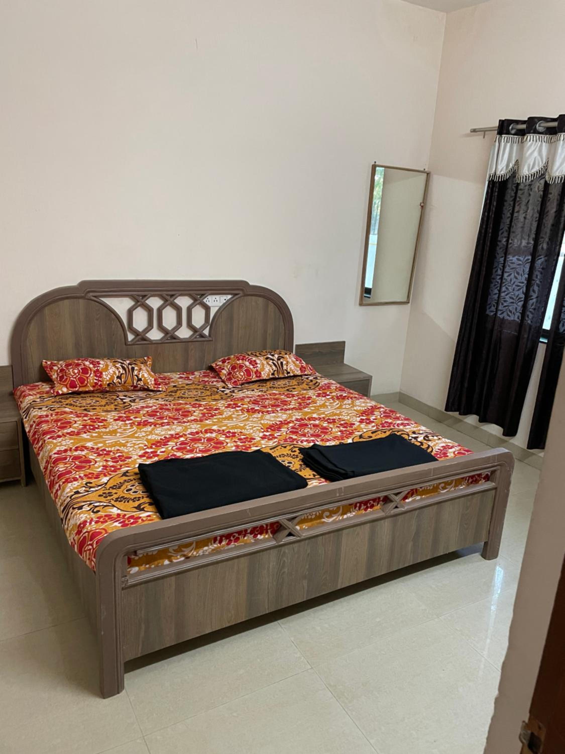 Deluxe Double Room With Bath photo 3