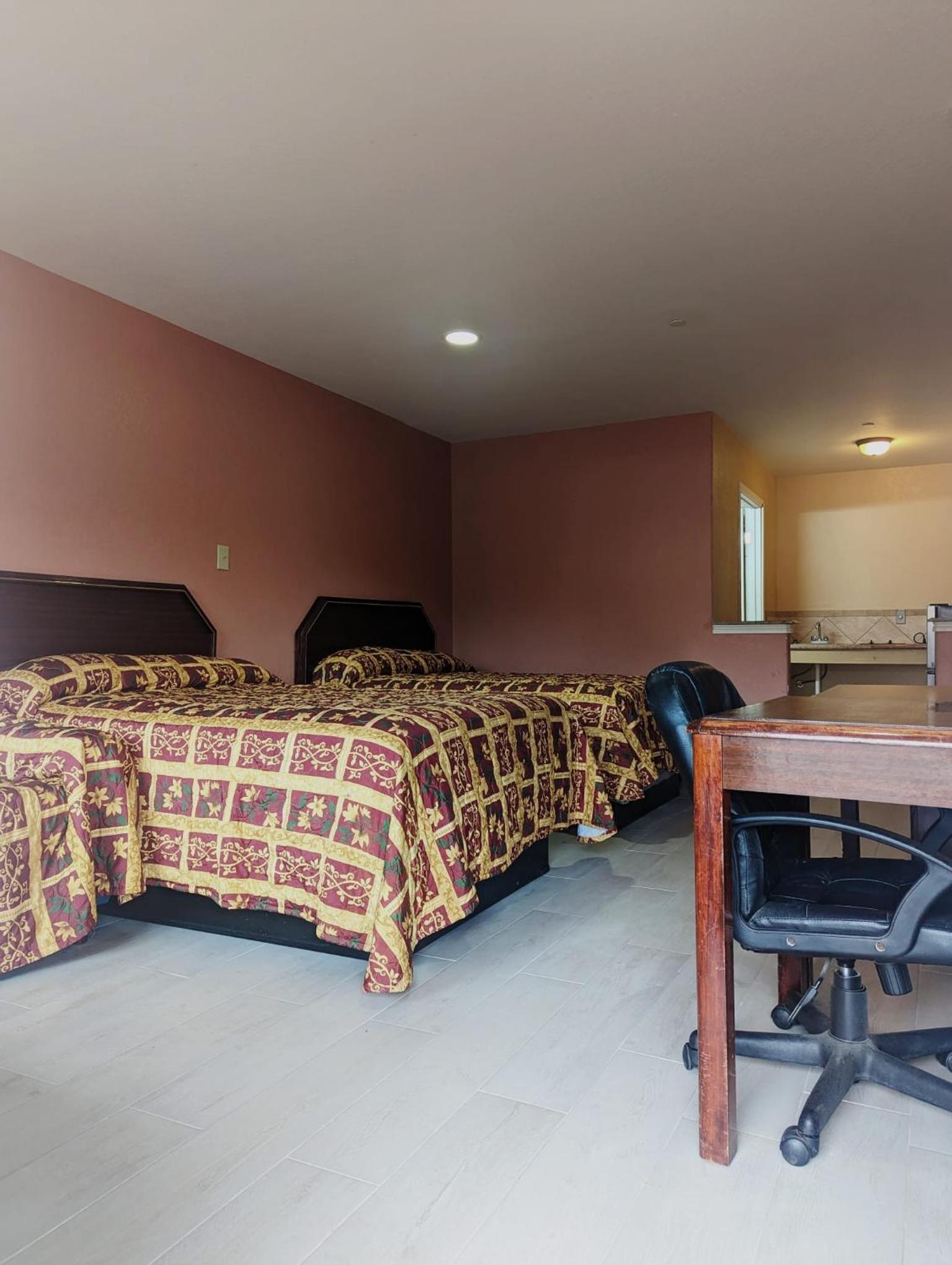 Queen Room with Two Queen Beds