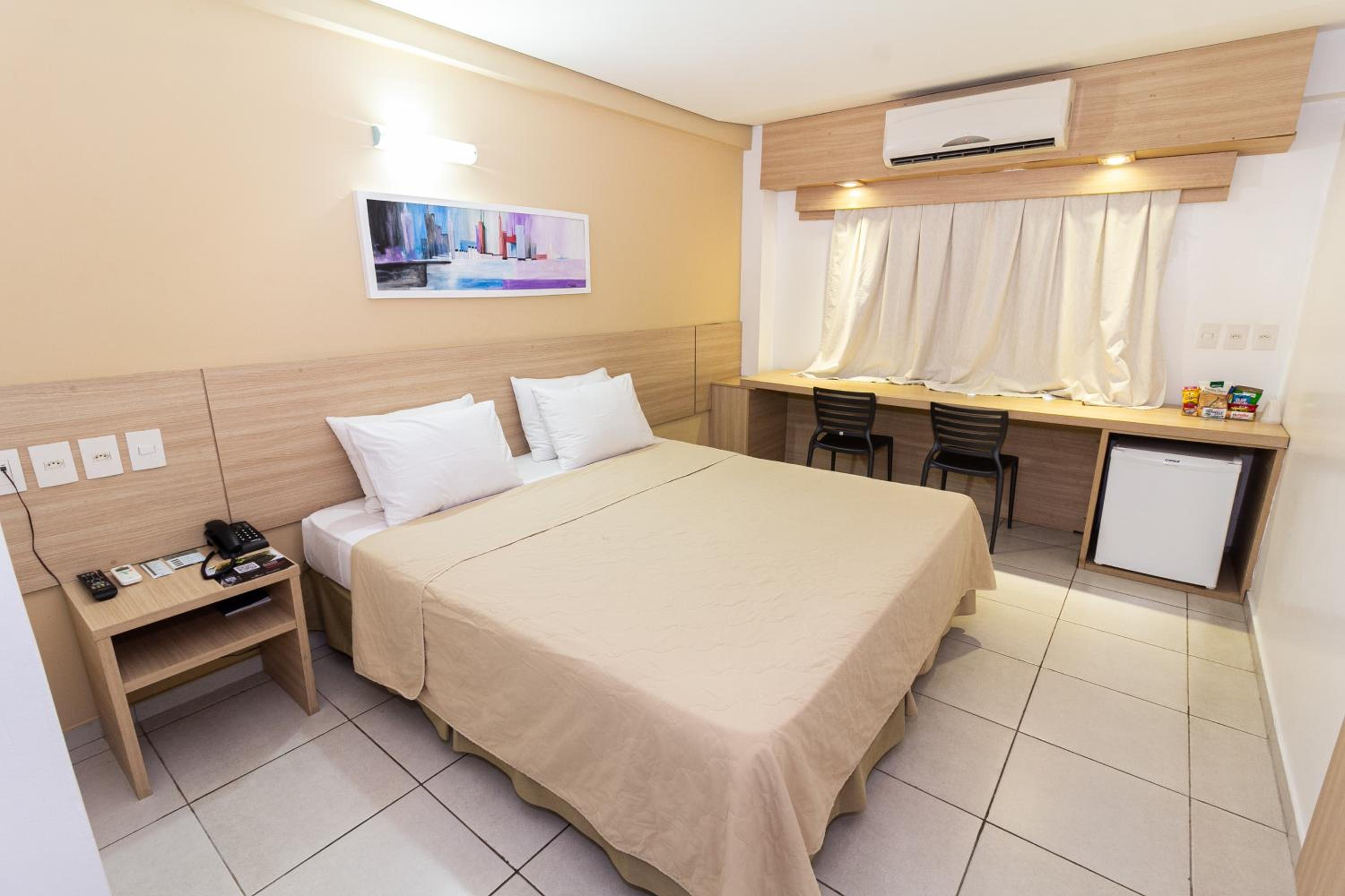 Deluxe Double Room (2 Adults + 1 Child)
