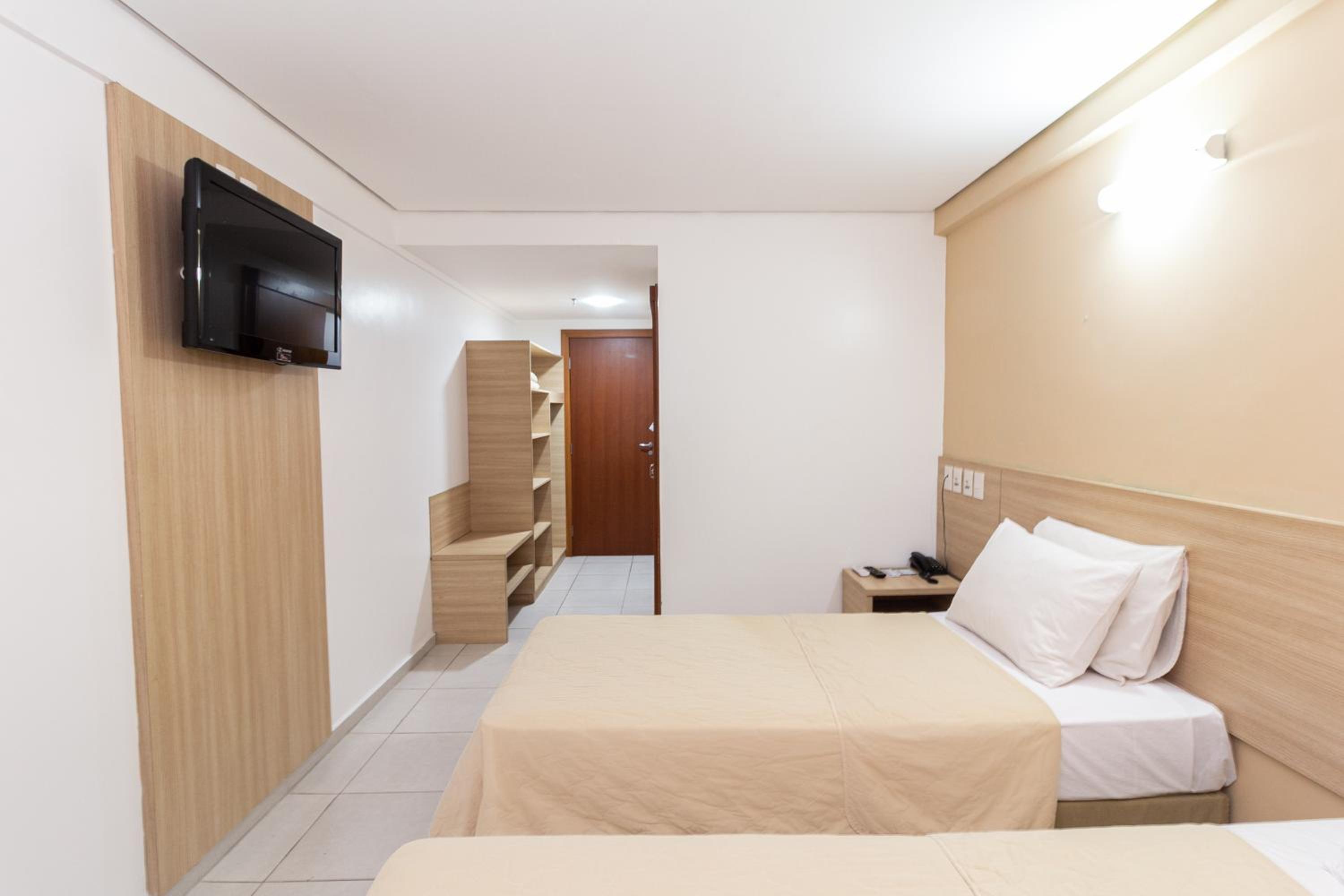 Deluxe Twin Room photo 2