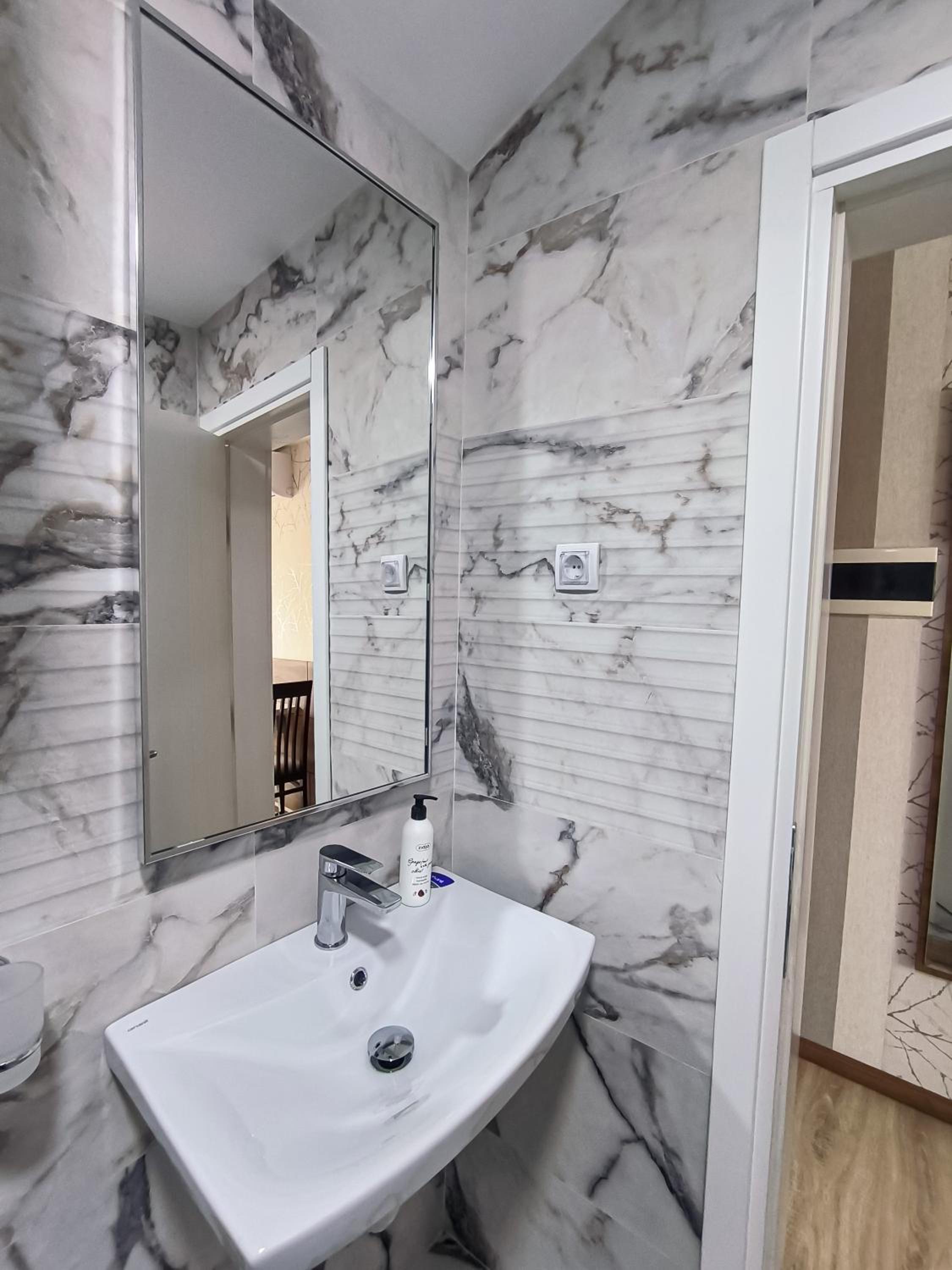 Single Room with Private Bathroom photo 3