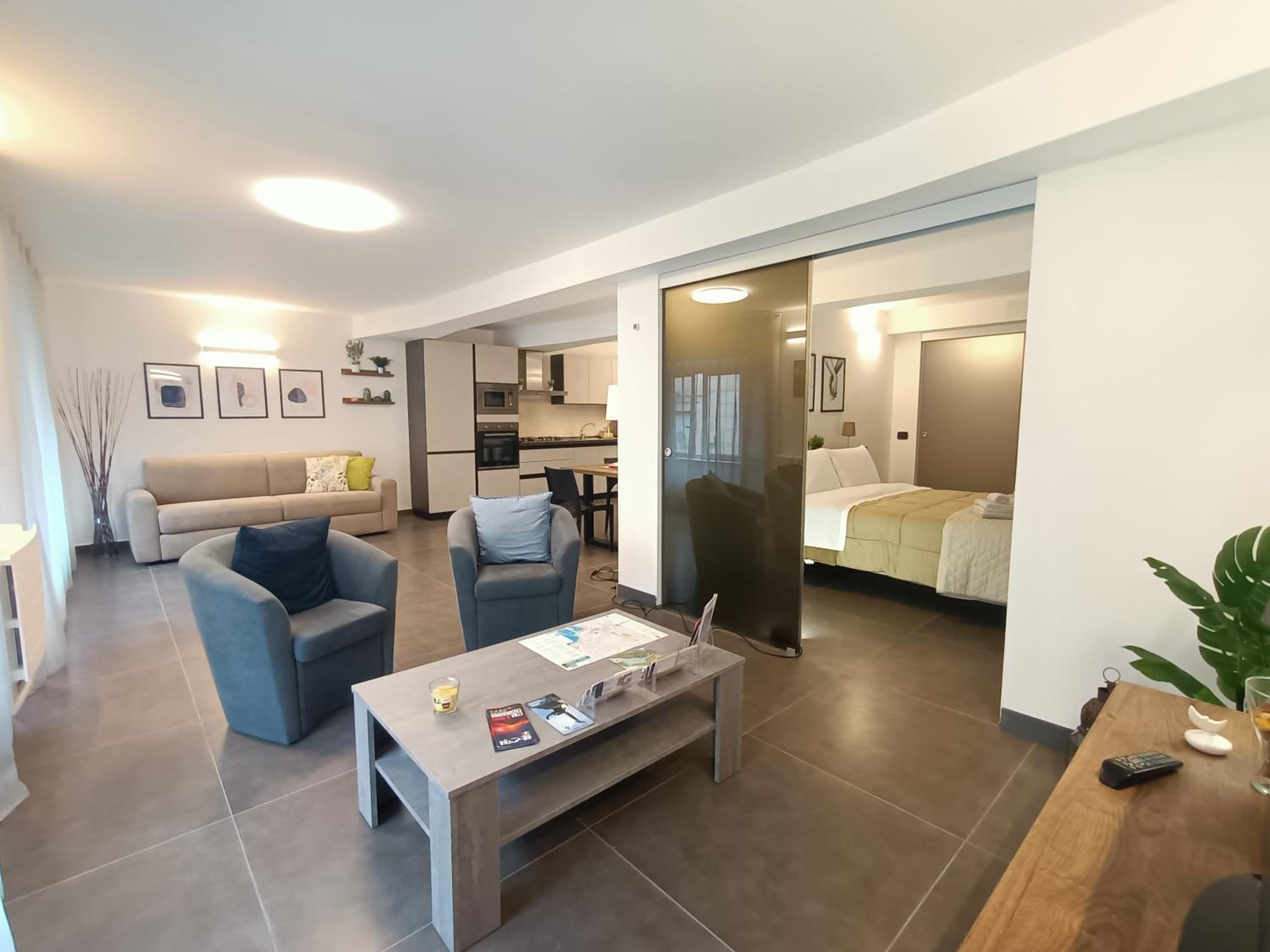 One-Bedroom Apartment