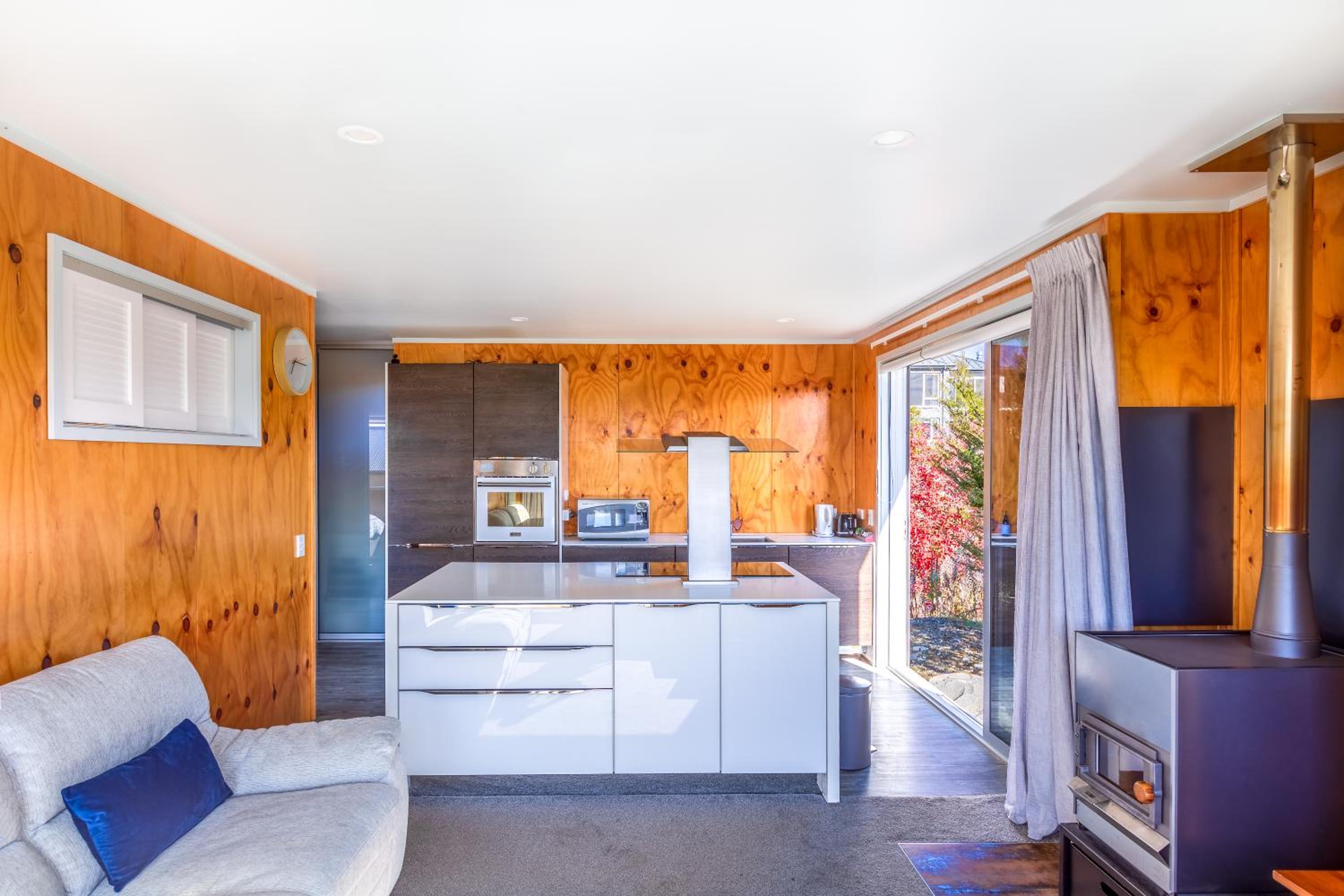 One-Bedroom House photo 3