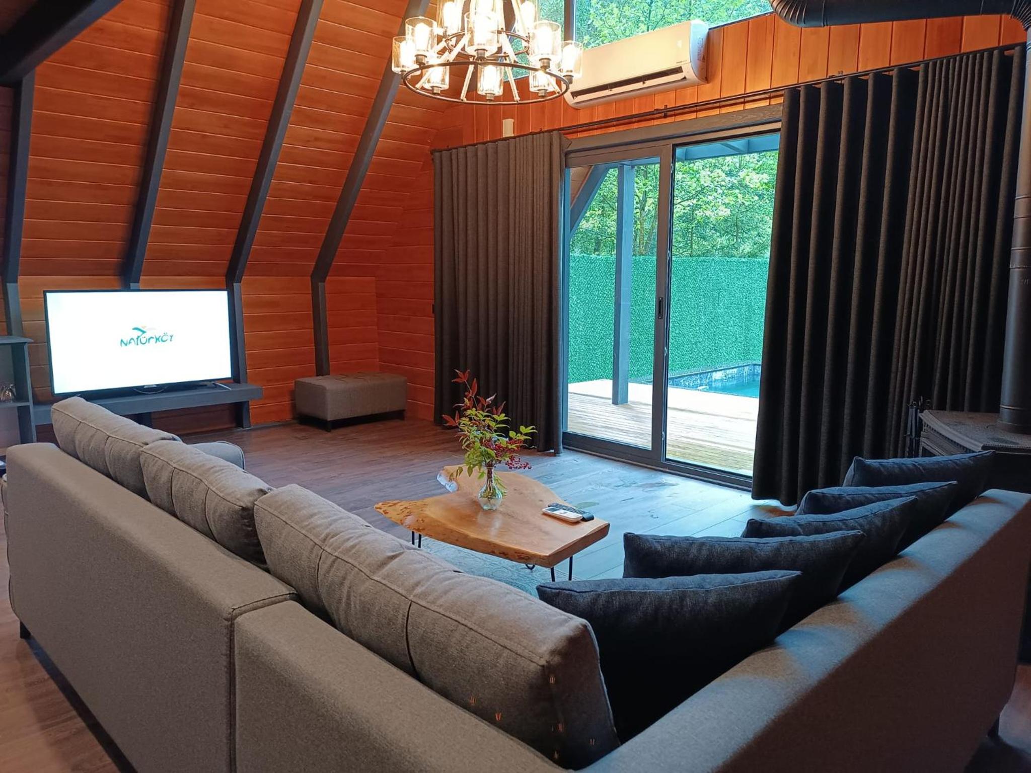 Bungalow with Garden View photo 1