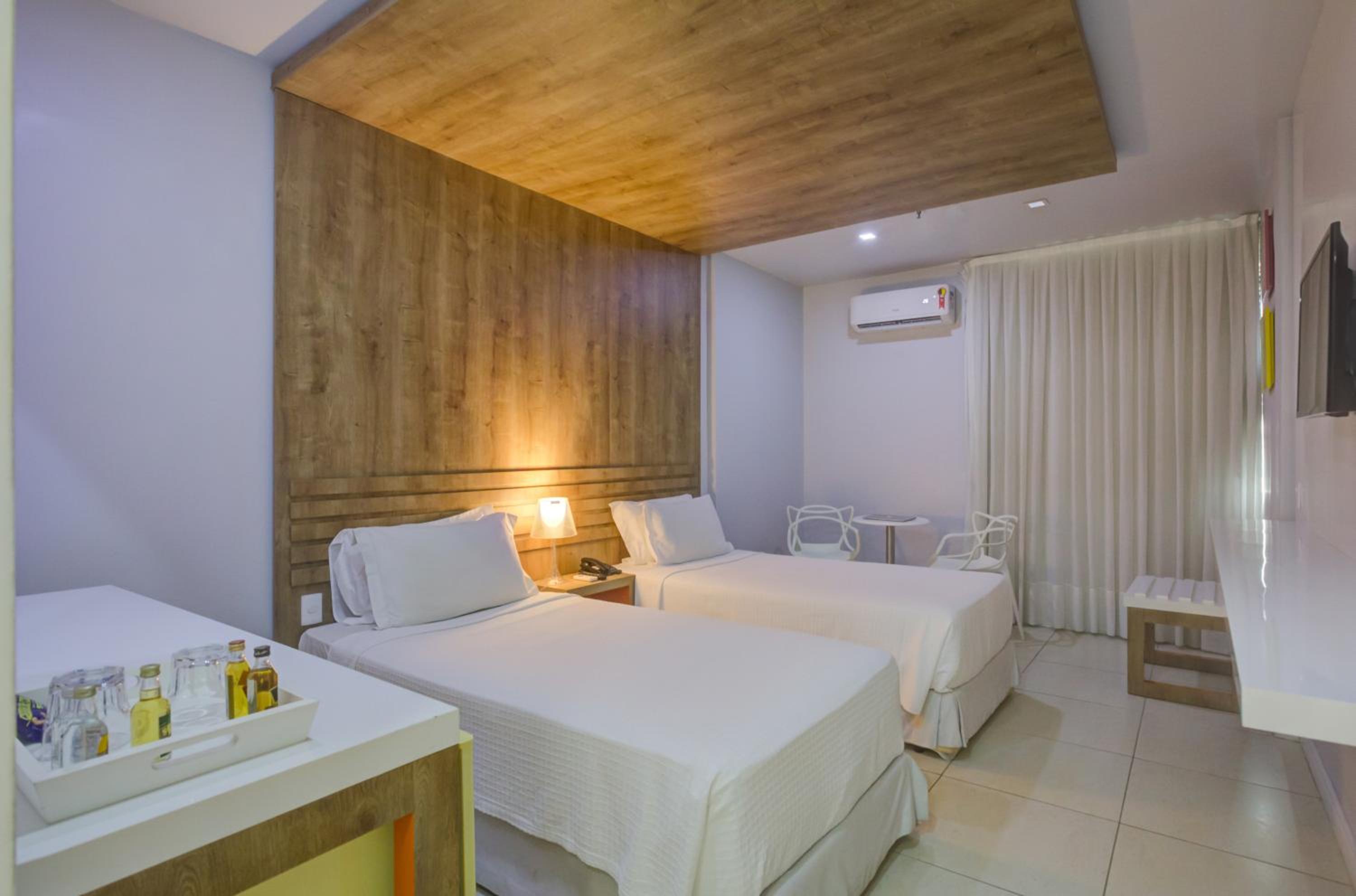 Deluxe Twin Room - Photo 2