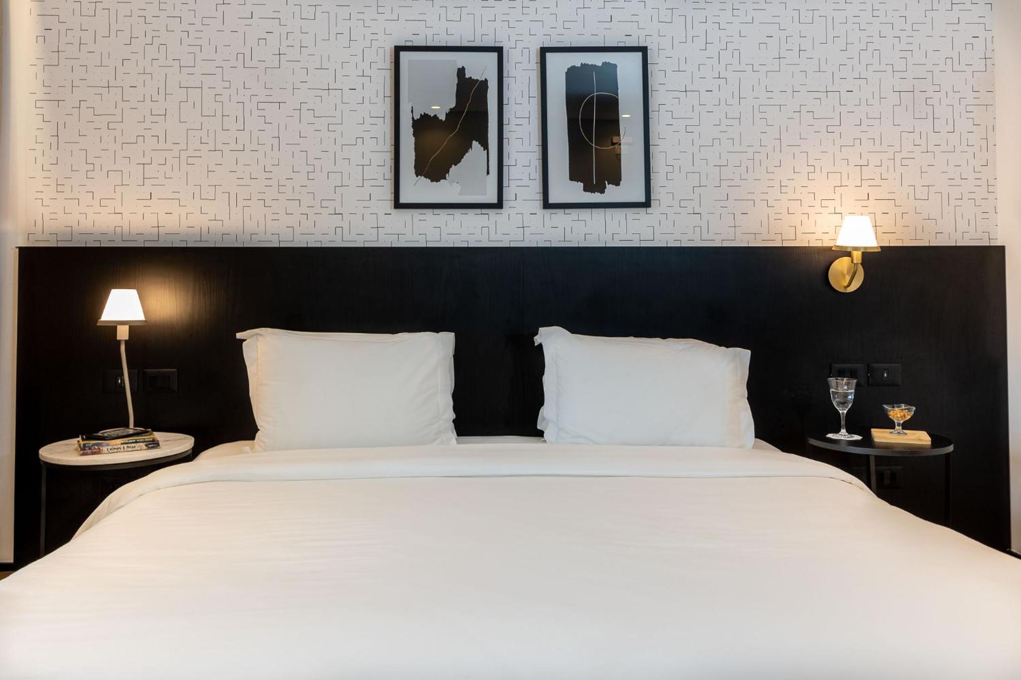 Standard Double Room - 1 Double Bed thumbnail 5