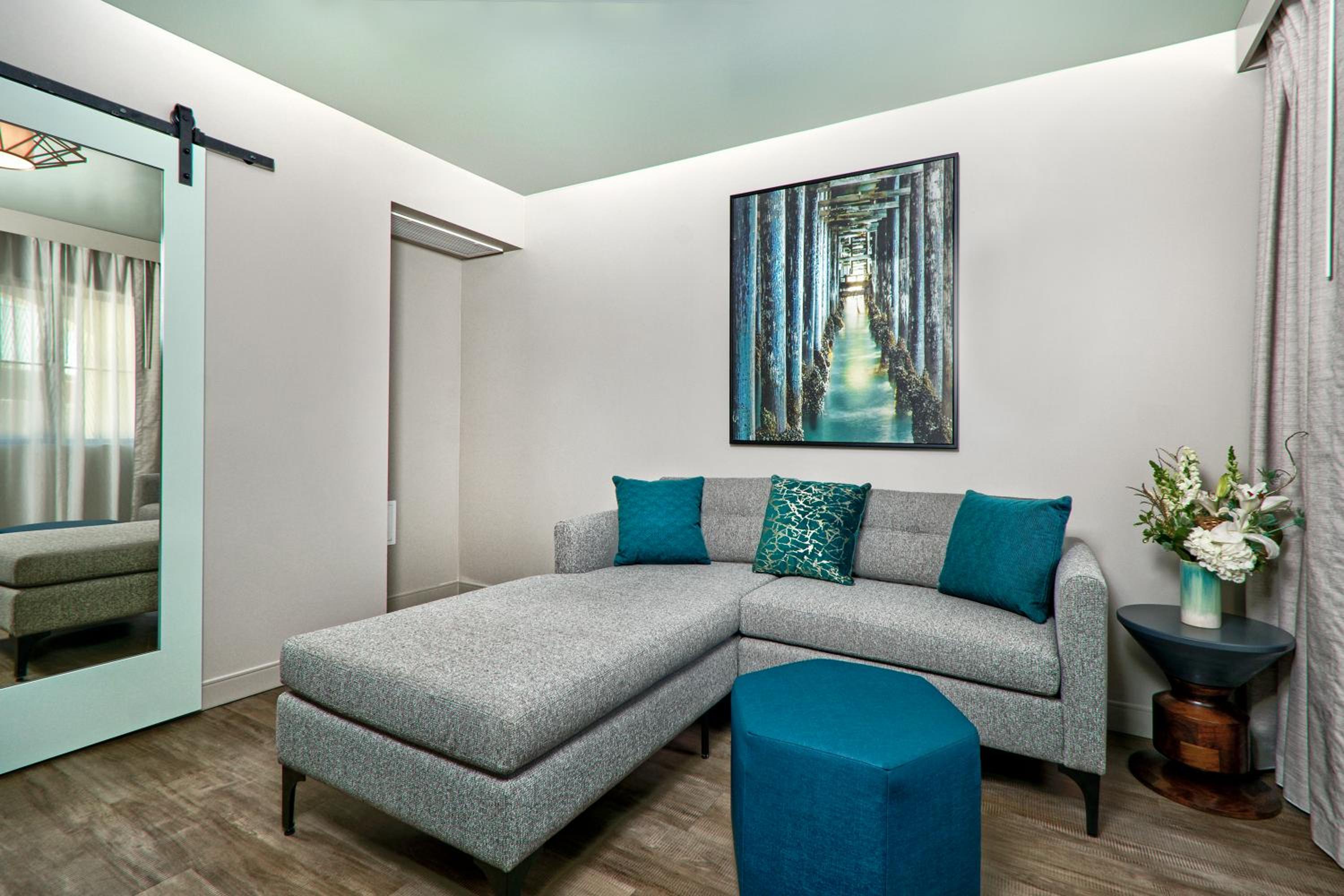 2 Double Beds Suite with Balcony Partial Oceanview photo 3