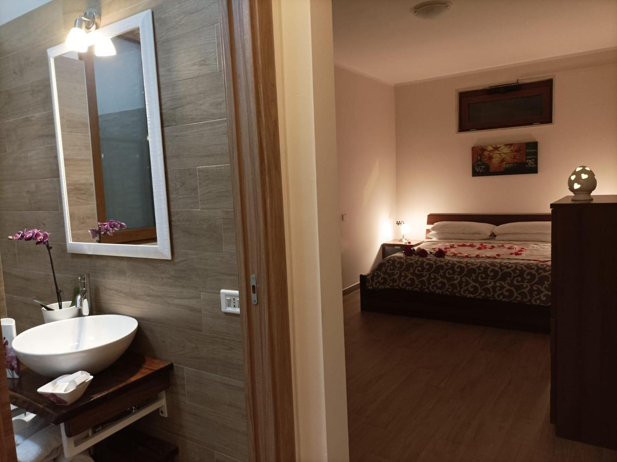 Double Room With Private Bathroom