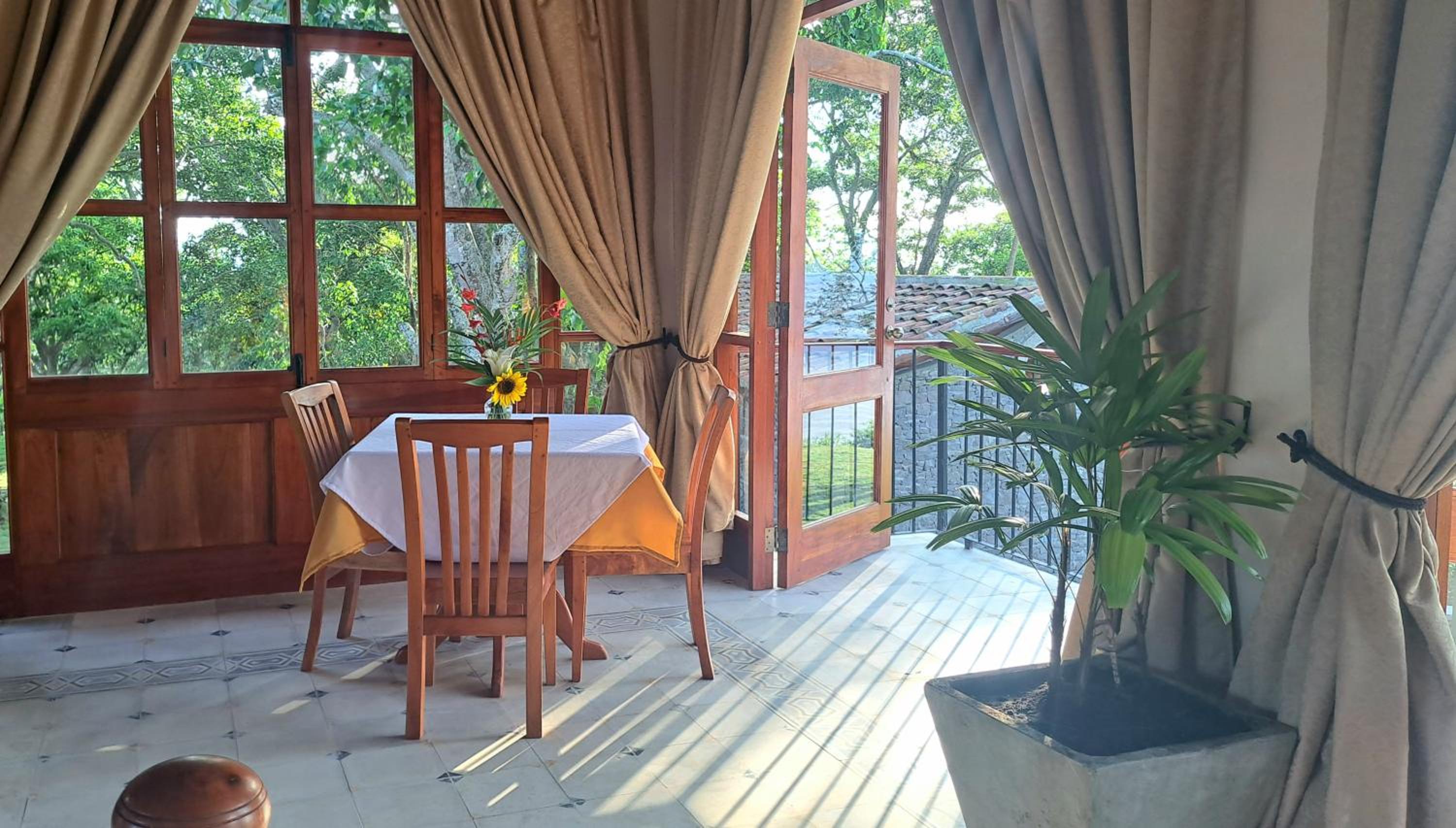 King Suite with Balcony photo 2