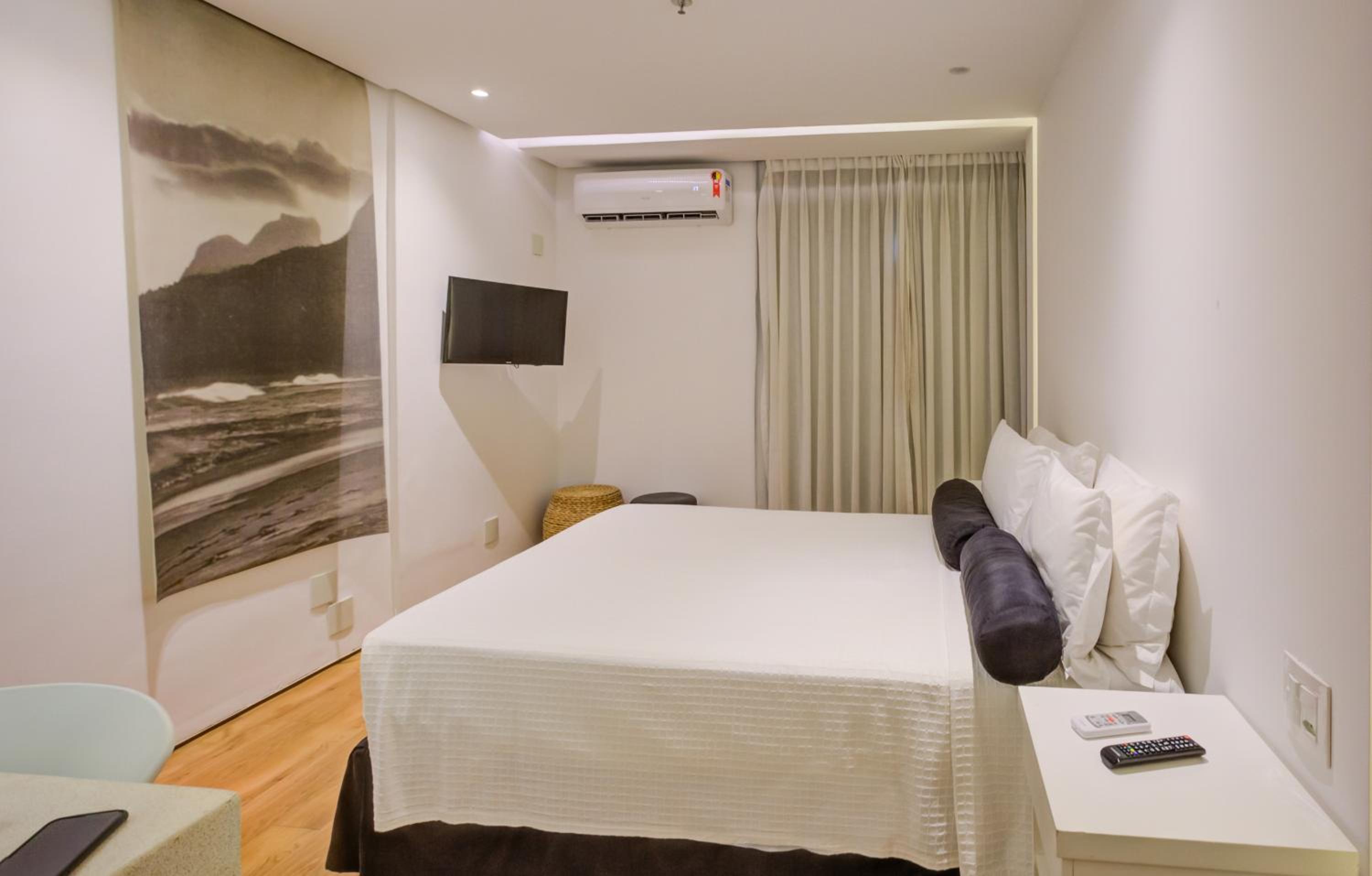Deluxe Double Room - Photo 22
