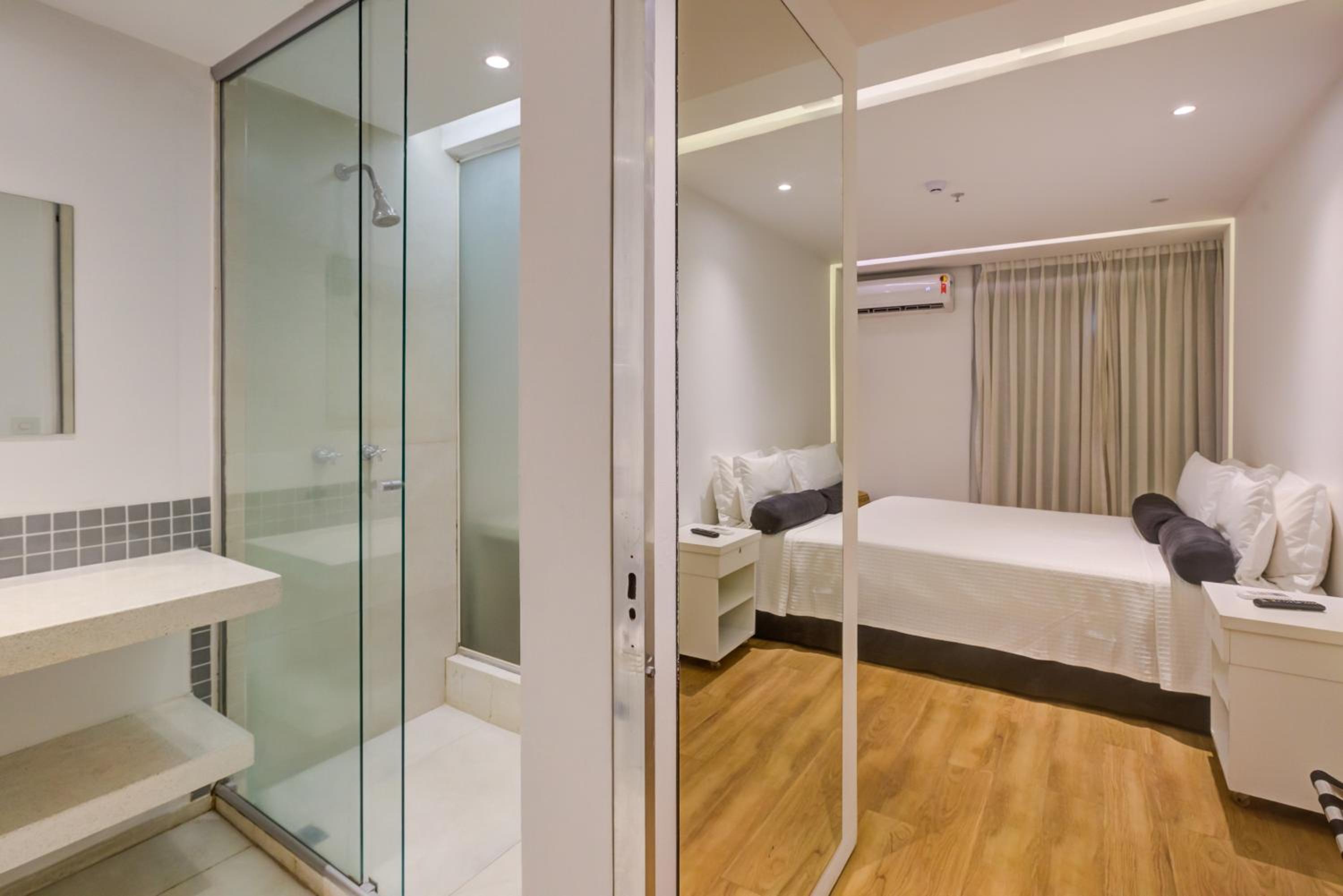 Deluxe Double Room - Photo 25
