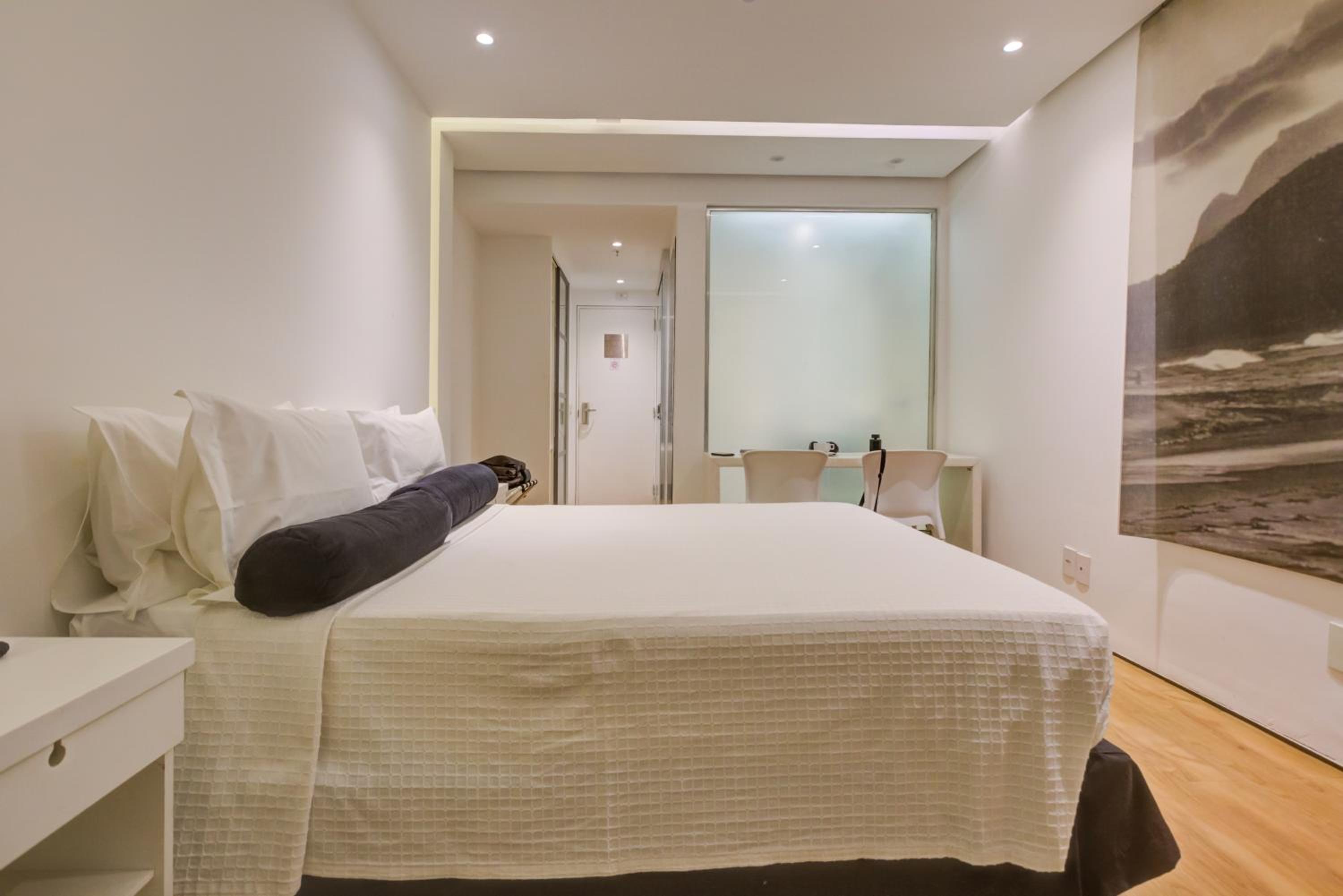 Deluxe Double Room - Photo 24