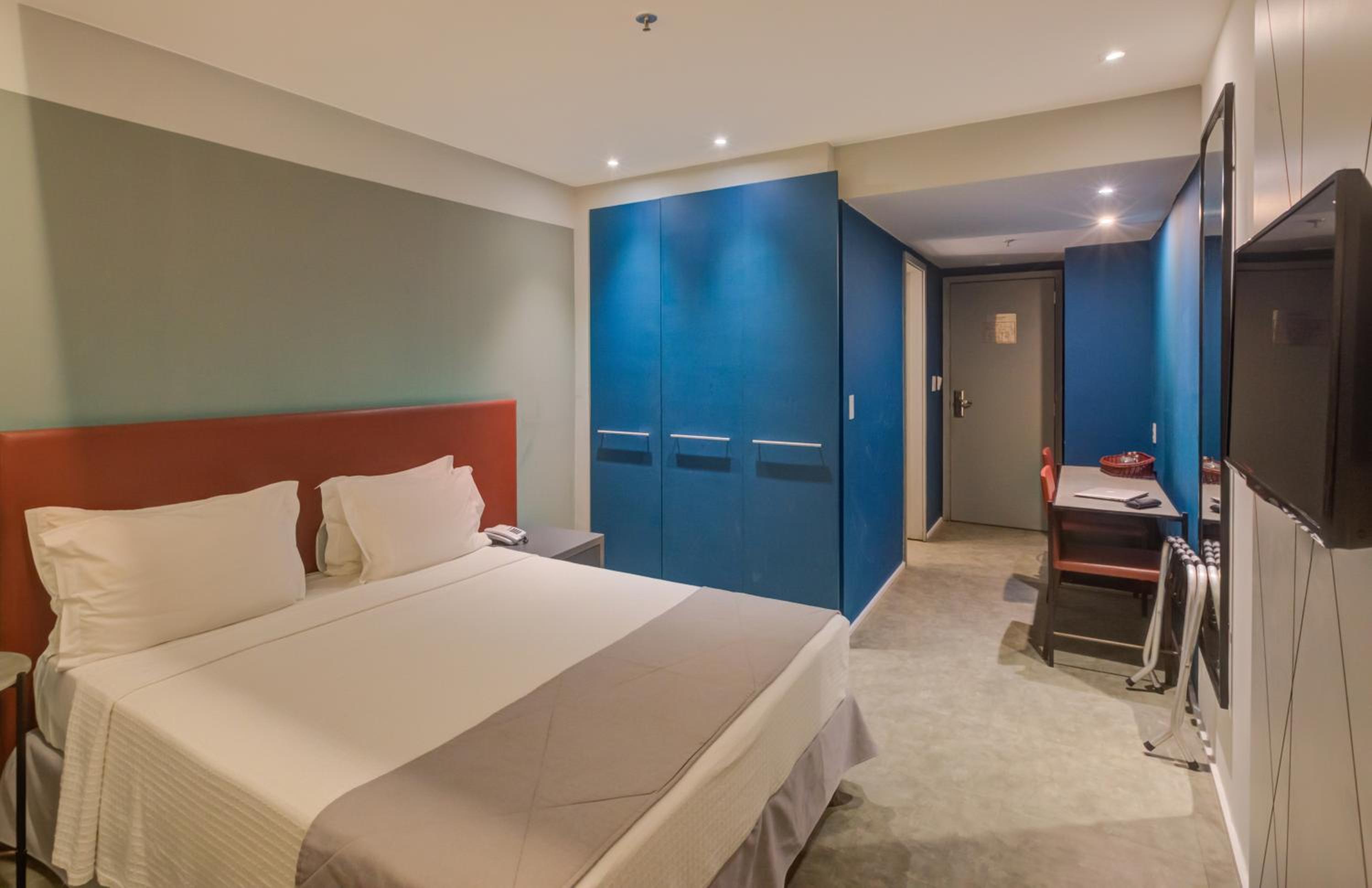 Deluxe Double Room - Photo 18