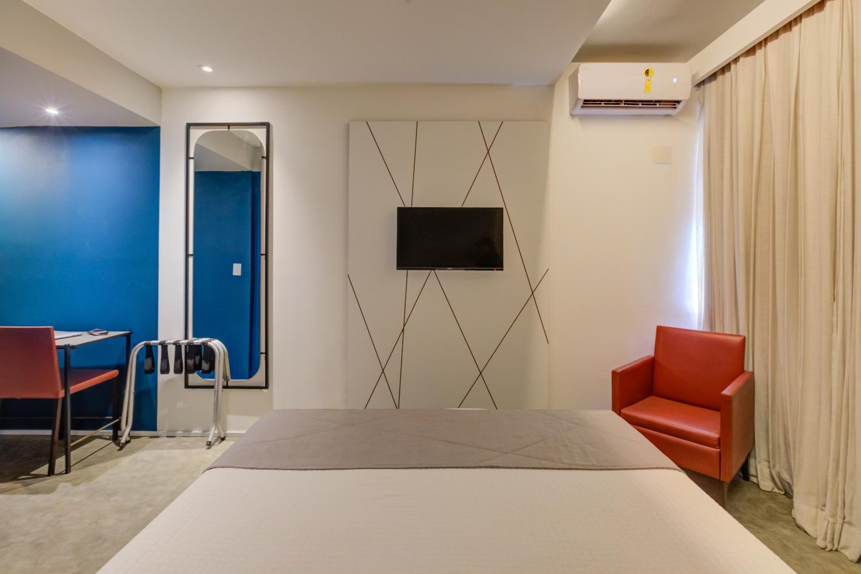 Deluxe Double Room - Photo 19