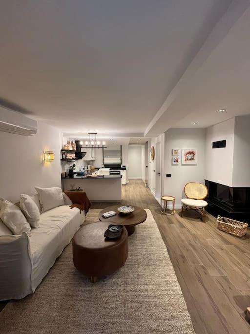 Three-Bedroom Villa photo 1