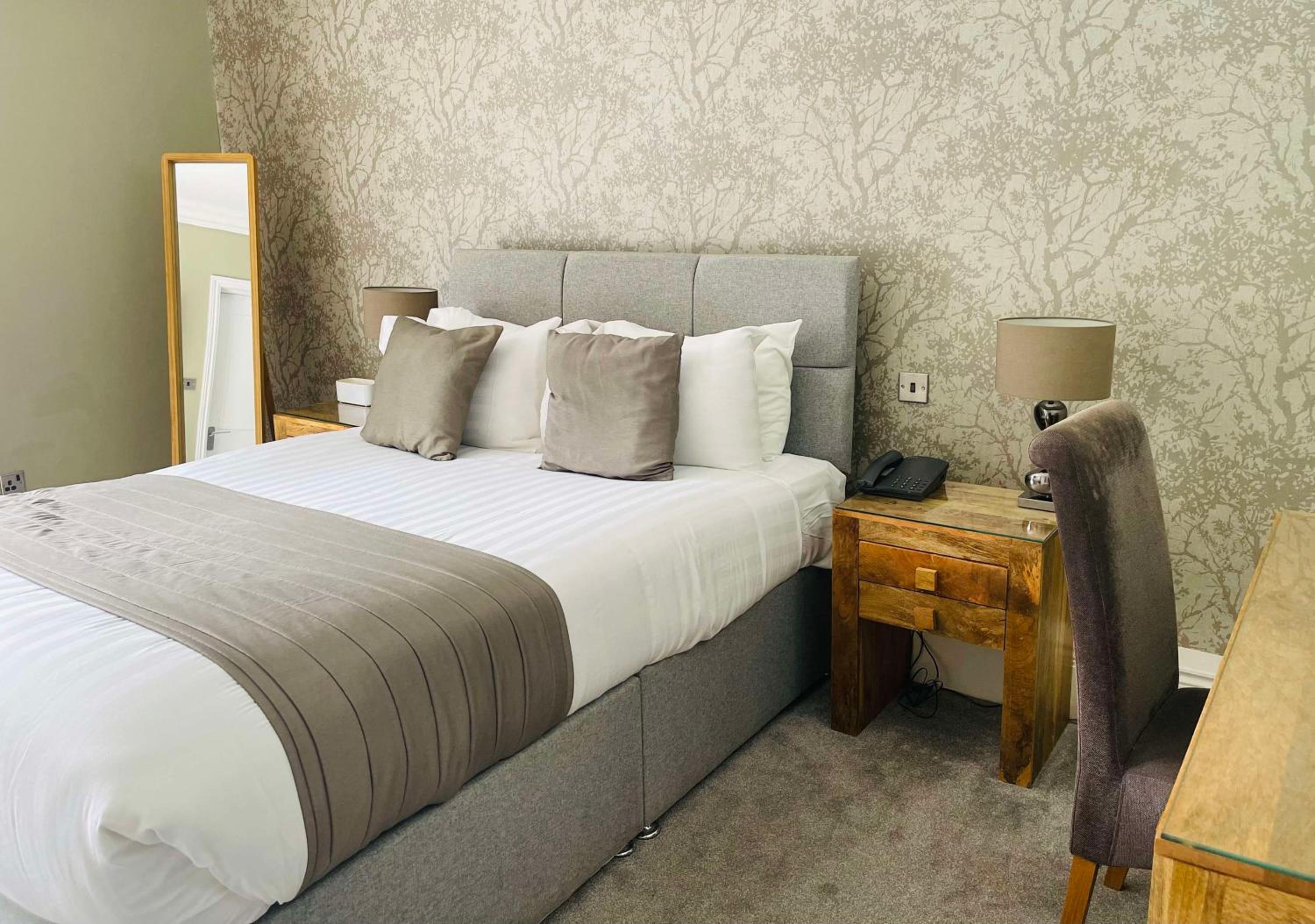 Standard Double Room - Photo 18