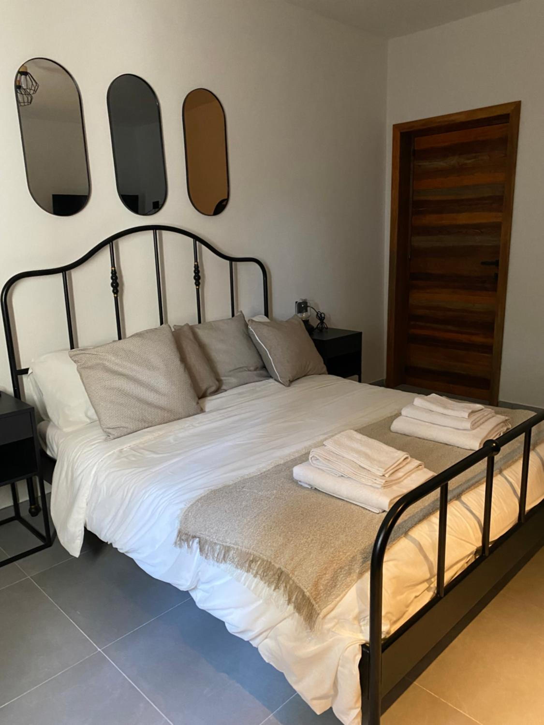 Double Room with Private External Bathroom photo 1
